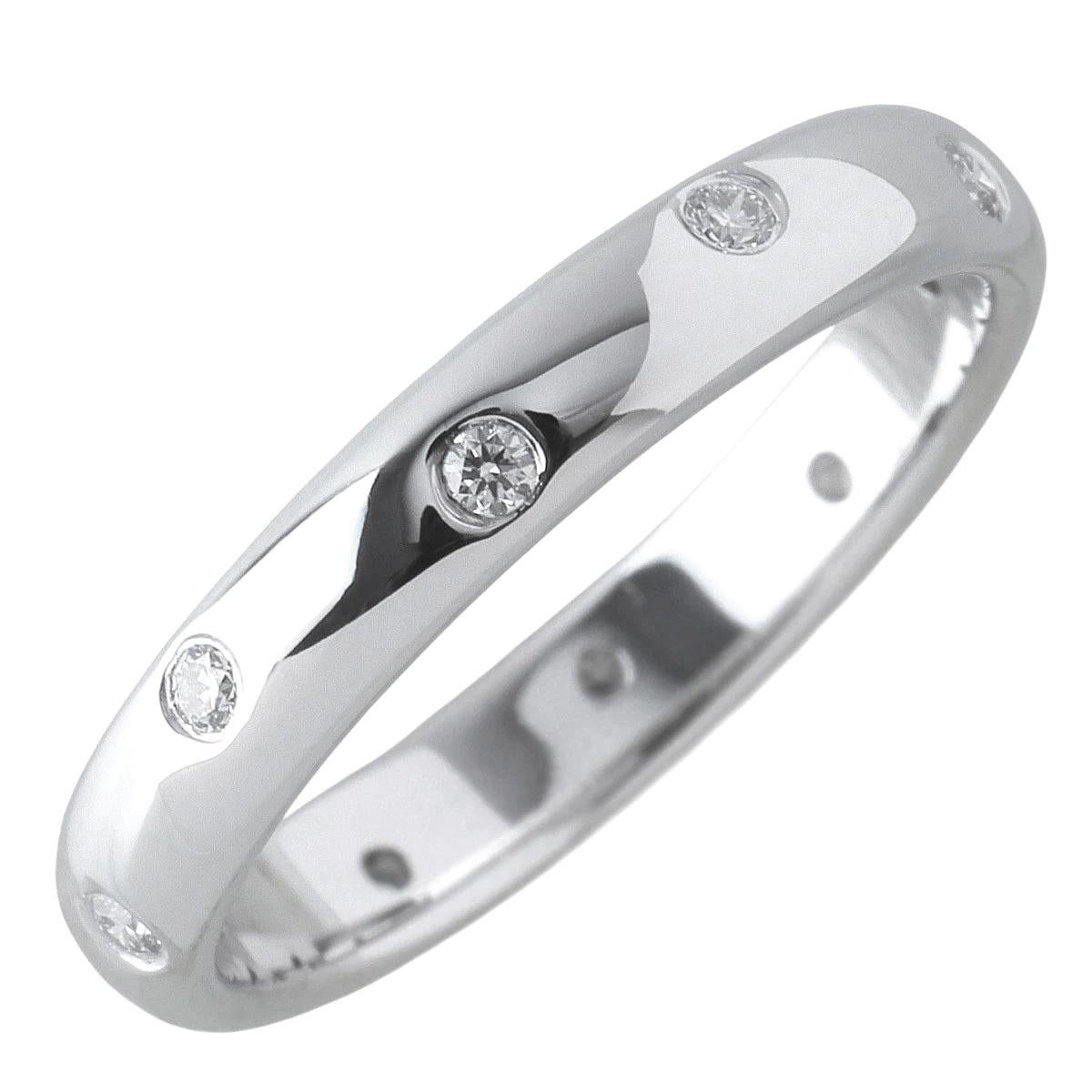 TIFFANY & Co. Etoile Platin Diamant 3mm Band Ring 4

 Metall: Platin
 Größe: 4
 Breite des Bandes: 3mm 
 Diamant: 10 runde Brillanten, Gesamtgewicht 0,10 Karat
 Markenzeichen: ©T&Co. PT950
 Zustand: Neu, kommt mit Tiffany-Etui und Box

Garantierte