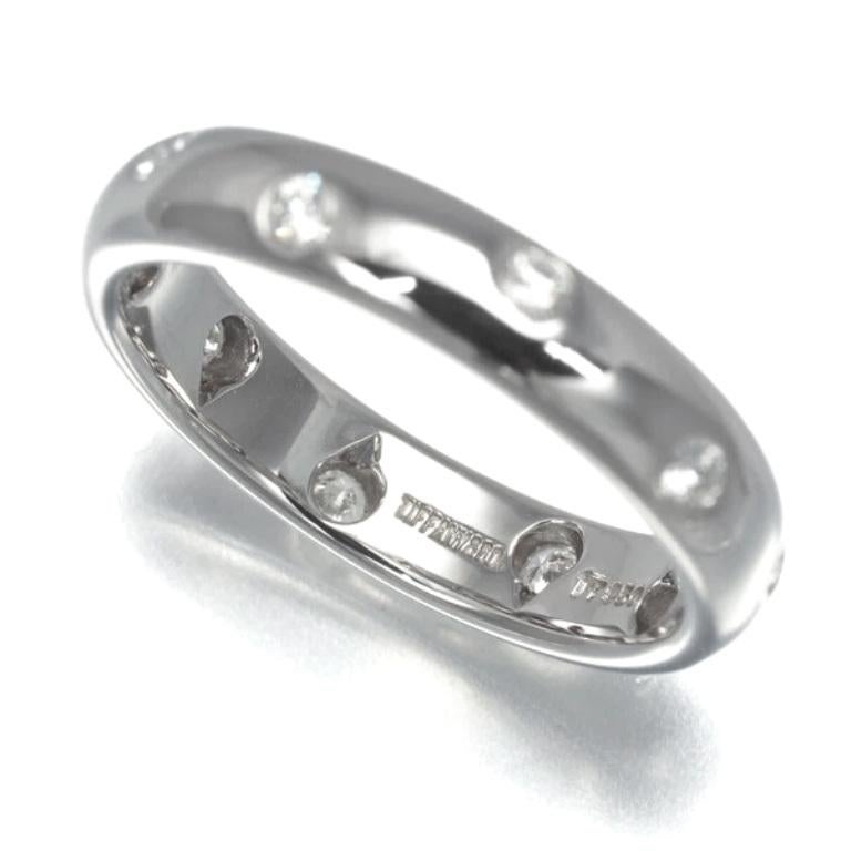 Taille ronde TIFFANY & Co. Etoile Platinum Diamond 4mm Band Ring 7 en vente