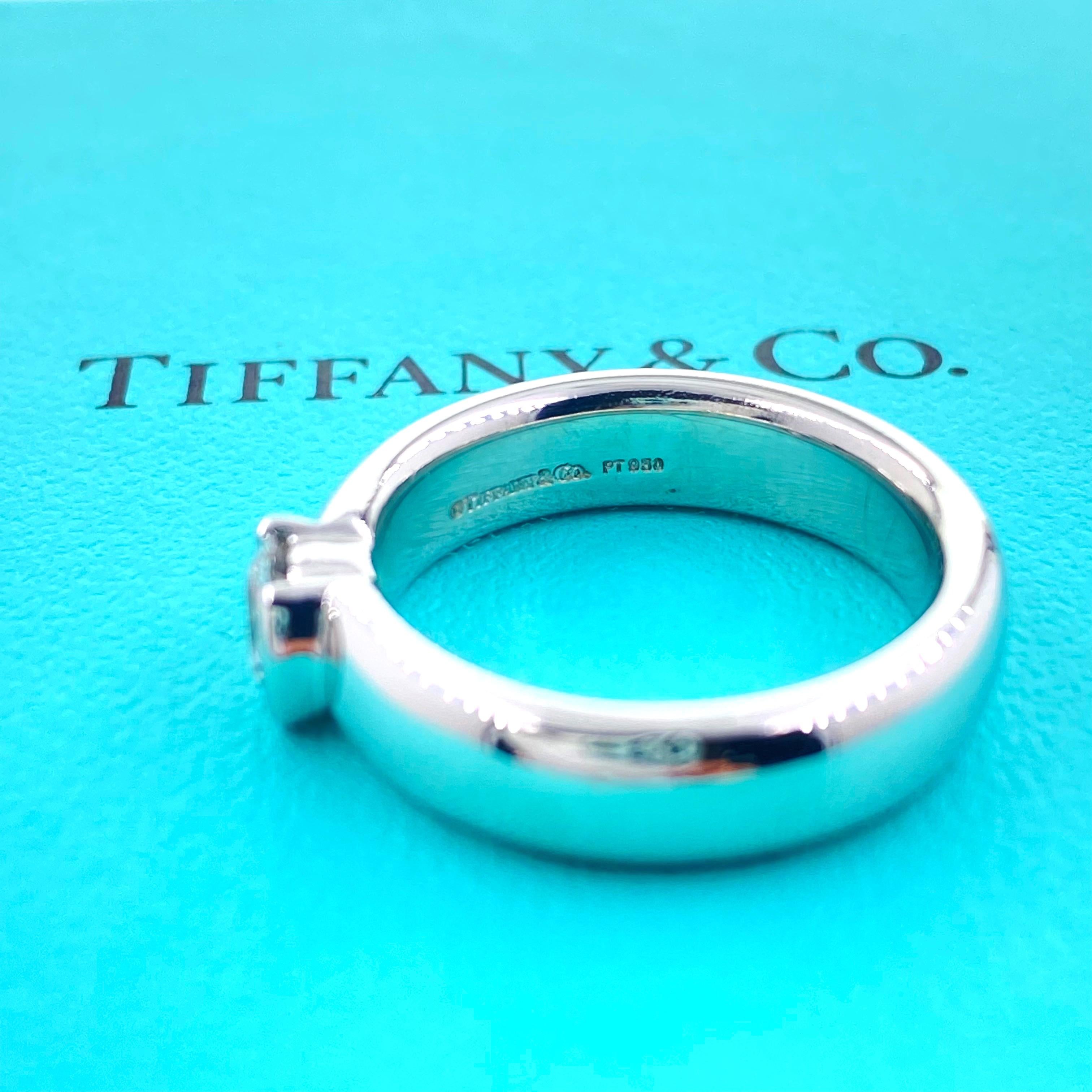 Tiffany & Co. Etoile Round Diamond 0.56 TCW H VVS2 Engagement Ring Platinum For Sale 2