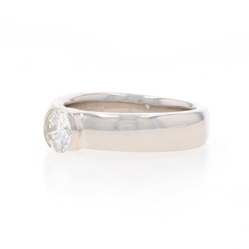 Tiffany & Co. Etoile Semi Bezel Diamond Solitaire Engagement Ring Platinum .79ct Excellent état - En vente à Greensboro, NC