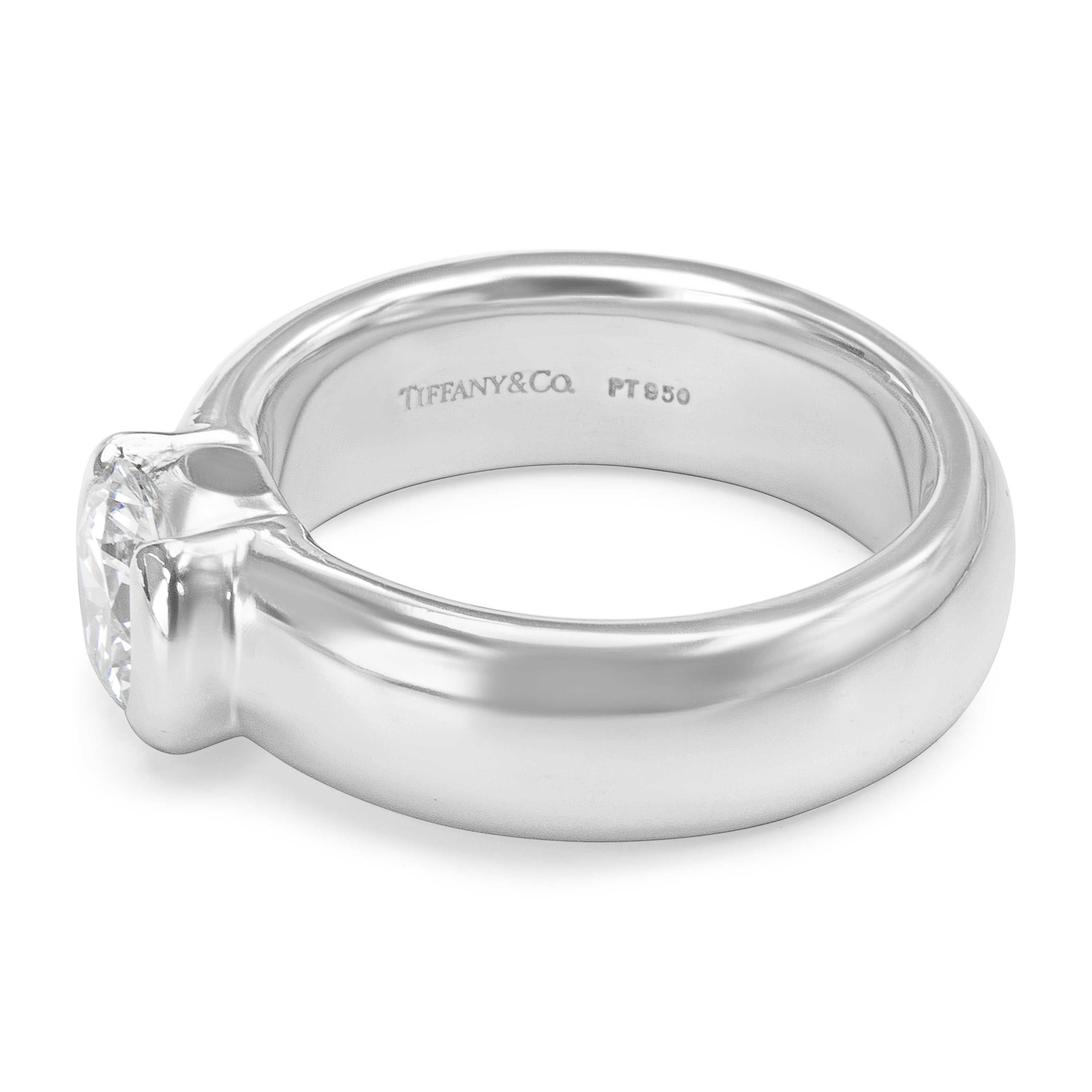 Round Cut Tiffany & Co. Etoile Solitaire Diamond Engagement Ring in Platinum 1.07 Carat