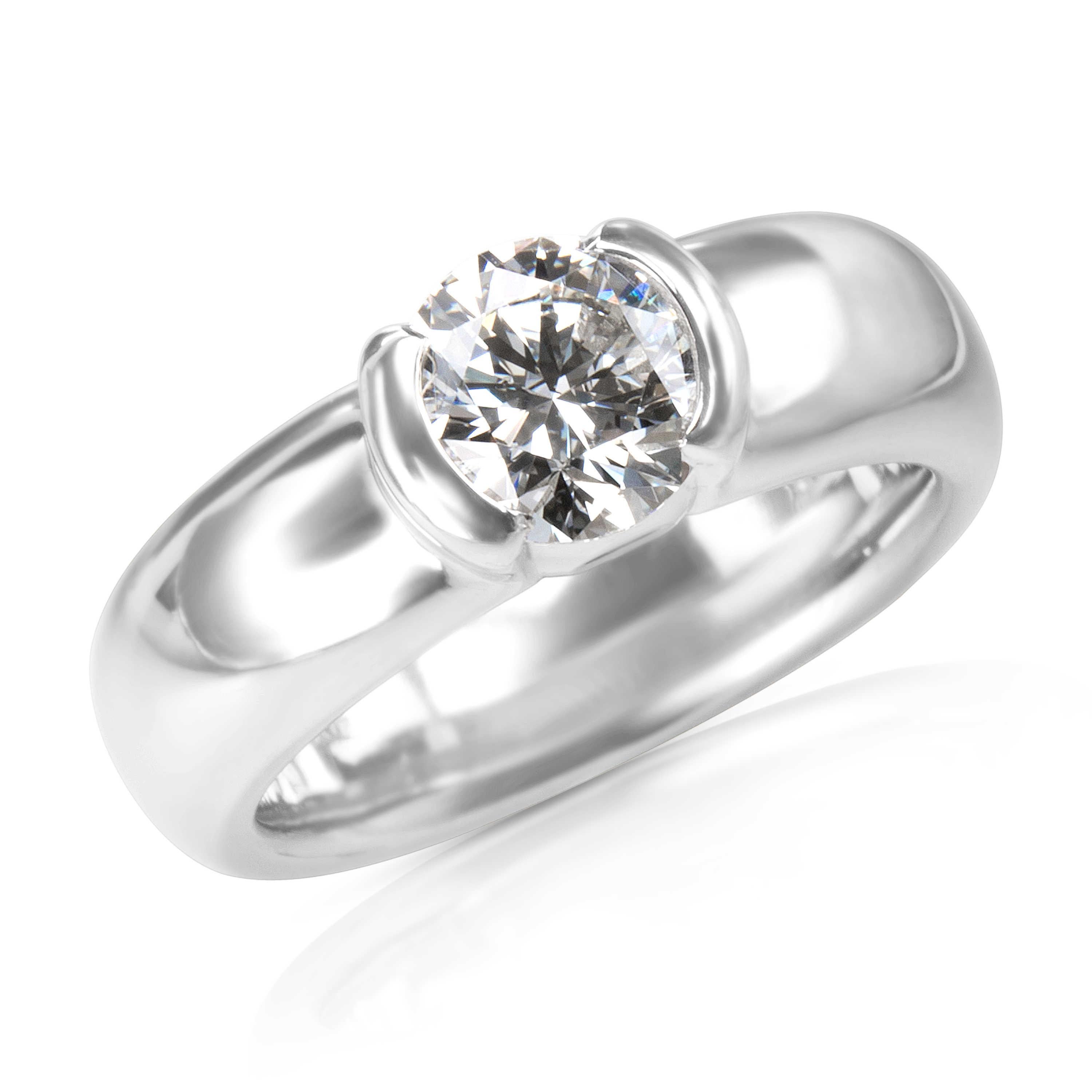 Tiffany & Co. Etoile Solitaire Diamond Engagement Ring in Platinum 1.07 Carat In Excellent Condition In New York, NY