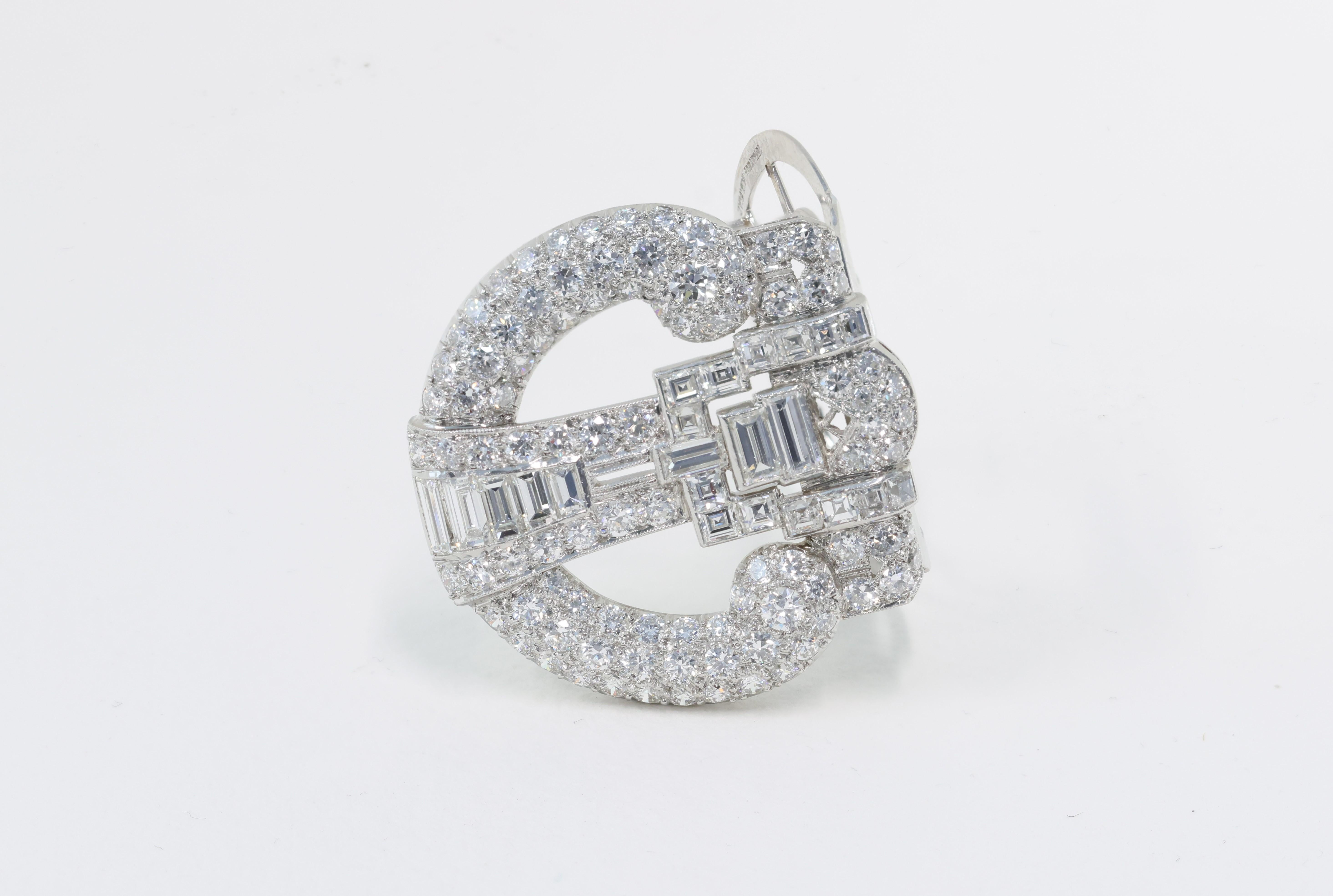 Old European Cut Tiffany & Co. Exceptional Art Deco Platinum and Diamond Clip 5.80 Carats  For Sale