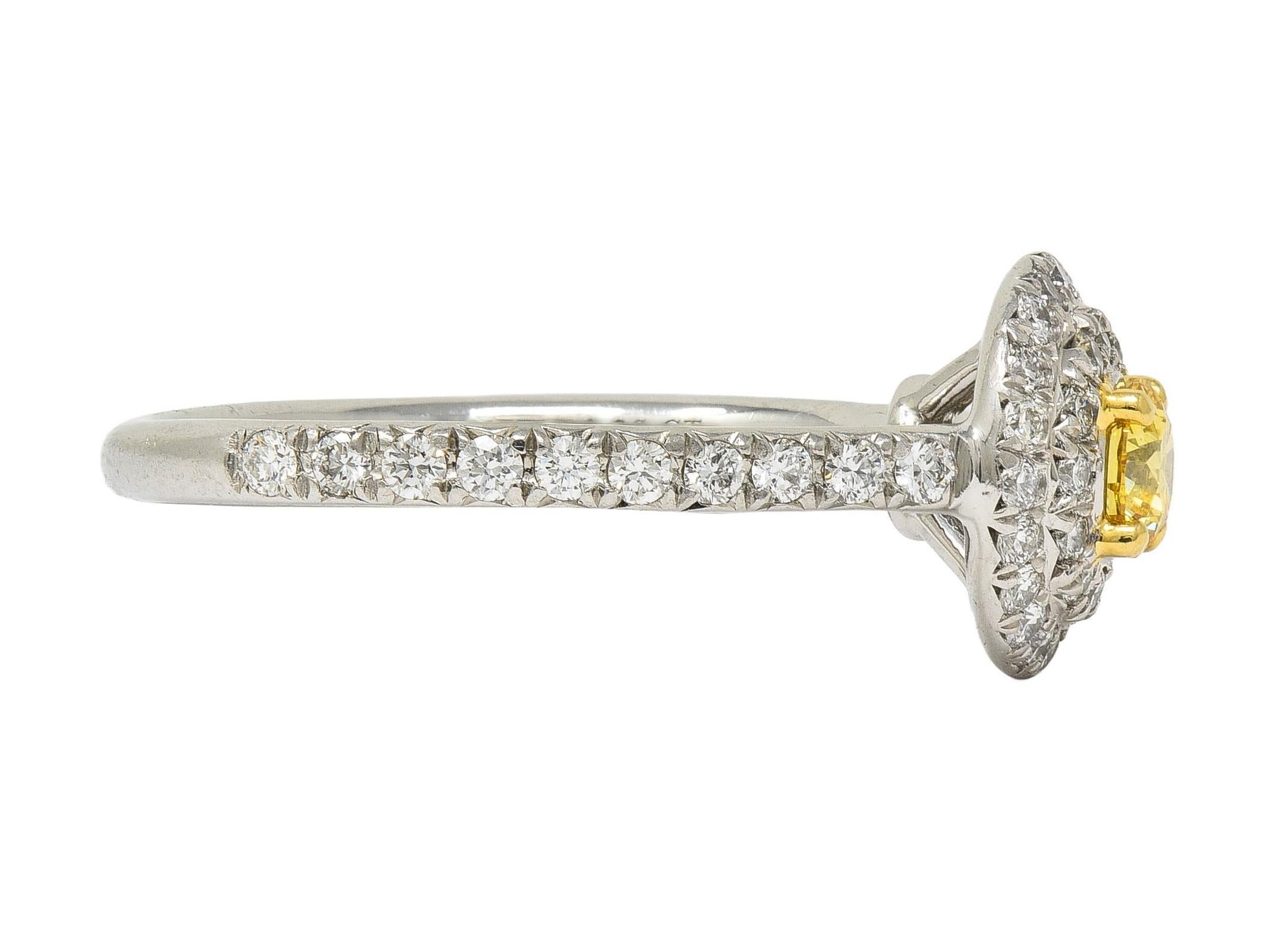Tiffany & Co. Fancy Vivid Gelber Diamant Platin Gelbgold Soleste Halo-Ring im Zustand „Hervorragend“ in Philadelphia, PA