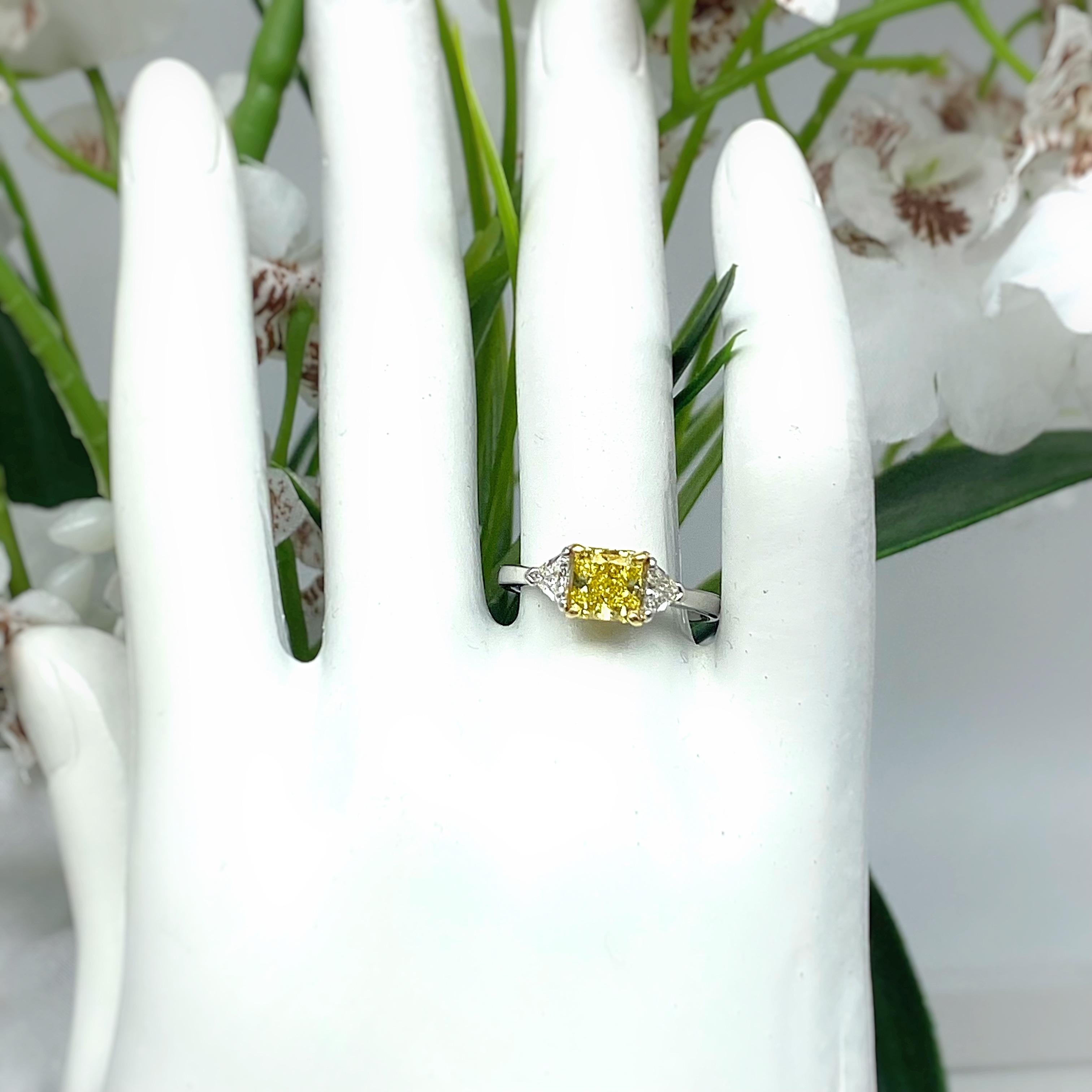 Tiffany & Co. Fancy Vivid Yellow Radiant 1.52 Tcw Diamond Engagement Ring Plat 6