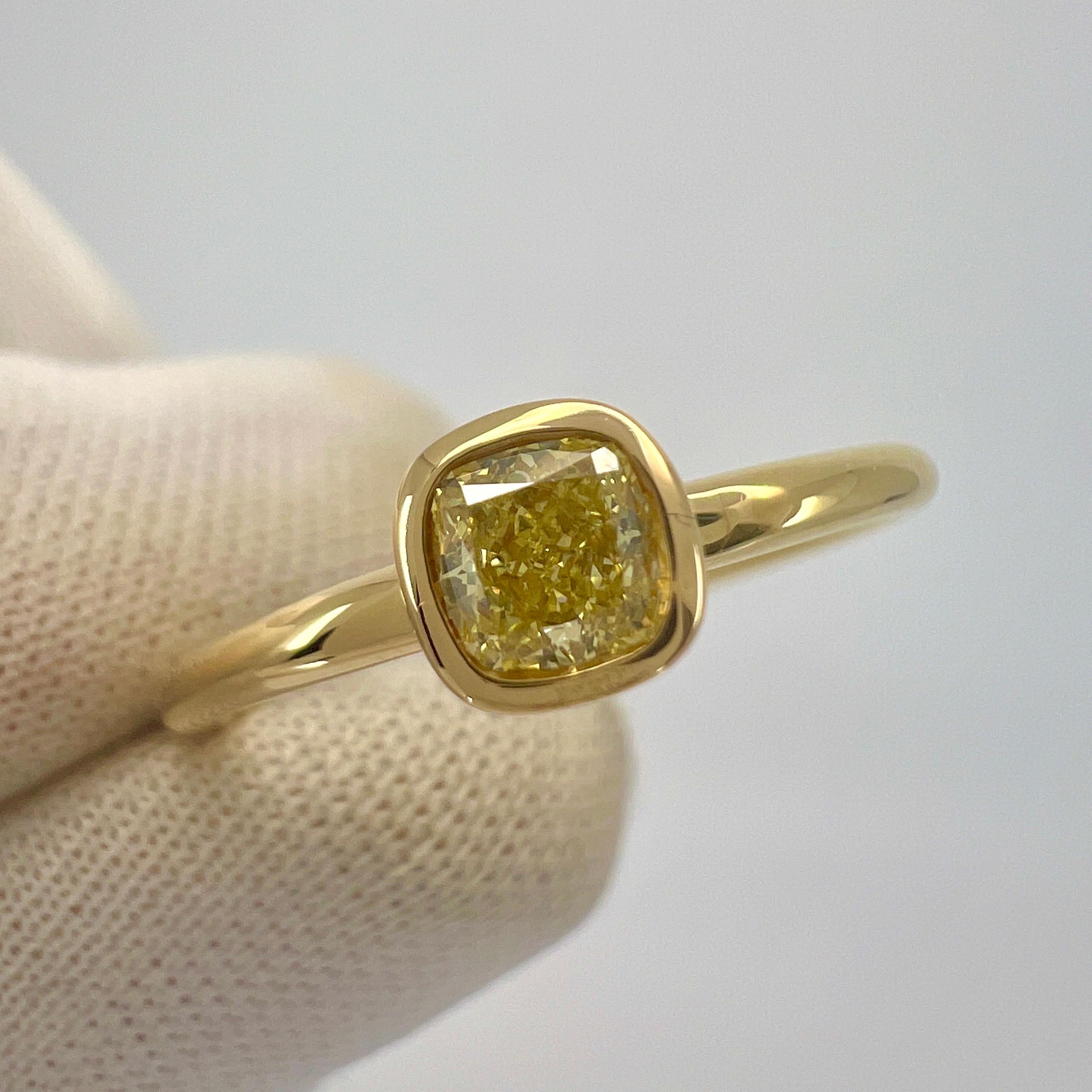 Tiffany & Co. Solitärring mit gelbem Fancy-Diamant im Kissenschliff 0,27 Karat 18k Gold 6