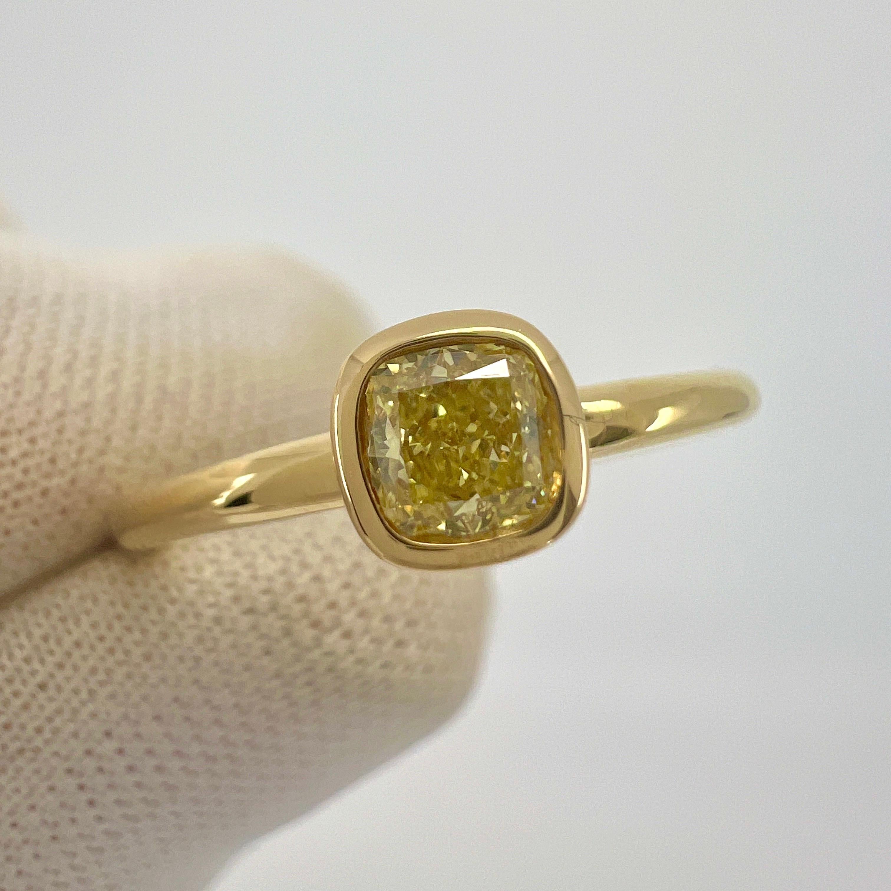 Tiffany & Co. Solitärring mit gelbem Fancy-Diamant im Kissenschliff 0,27 Karat 18k Gold 8
