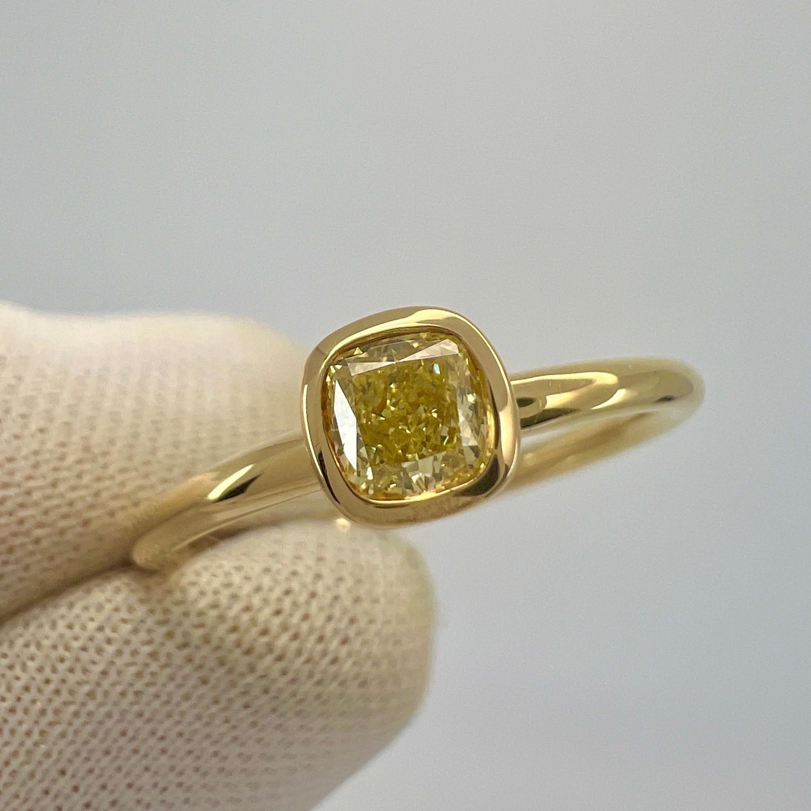 Tiffany & Co. Solitärring mit gelbem Fancy-Diamant im Kissenschliff 0,27 Karat 18k Gold Damen