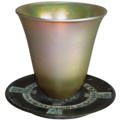 Tiffany & Co. Favrile Kunstglas und Bronze Ägyptische Wiedergeburt Libation Glas