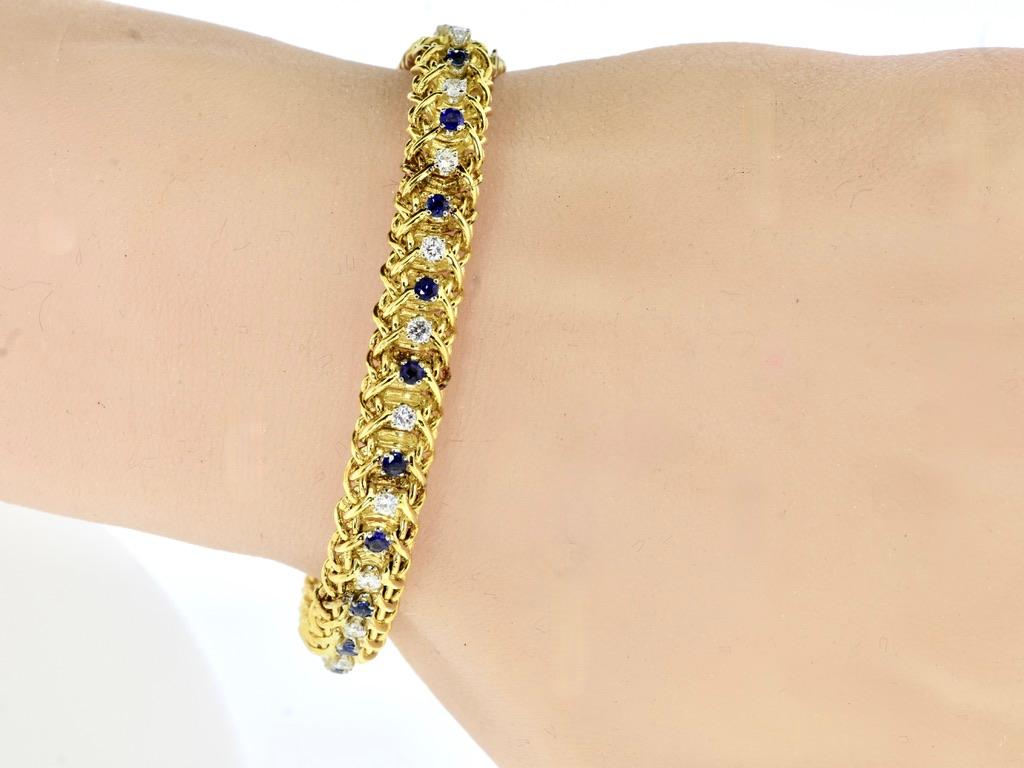 Tiffany & Co Fine 18K Vintage Bracelet with Fine Diamonds and Sapphires, c. 1960 en vente 3