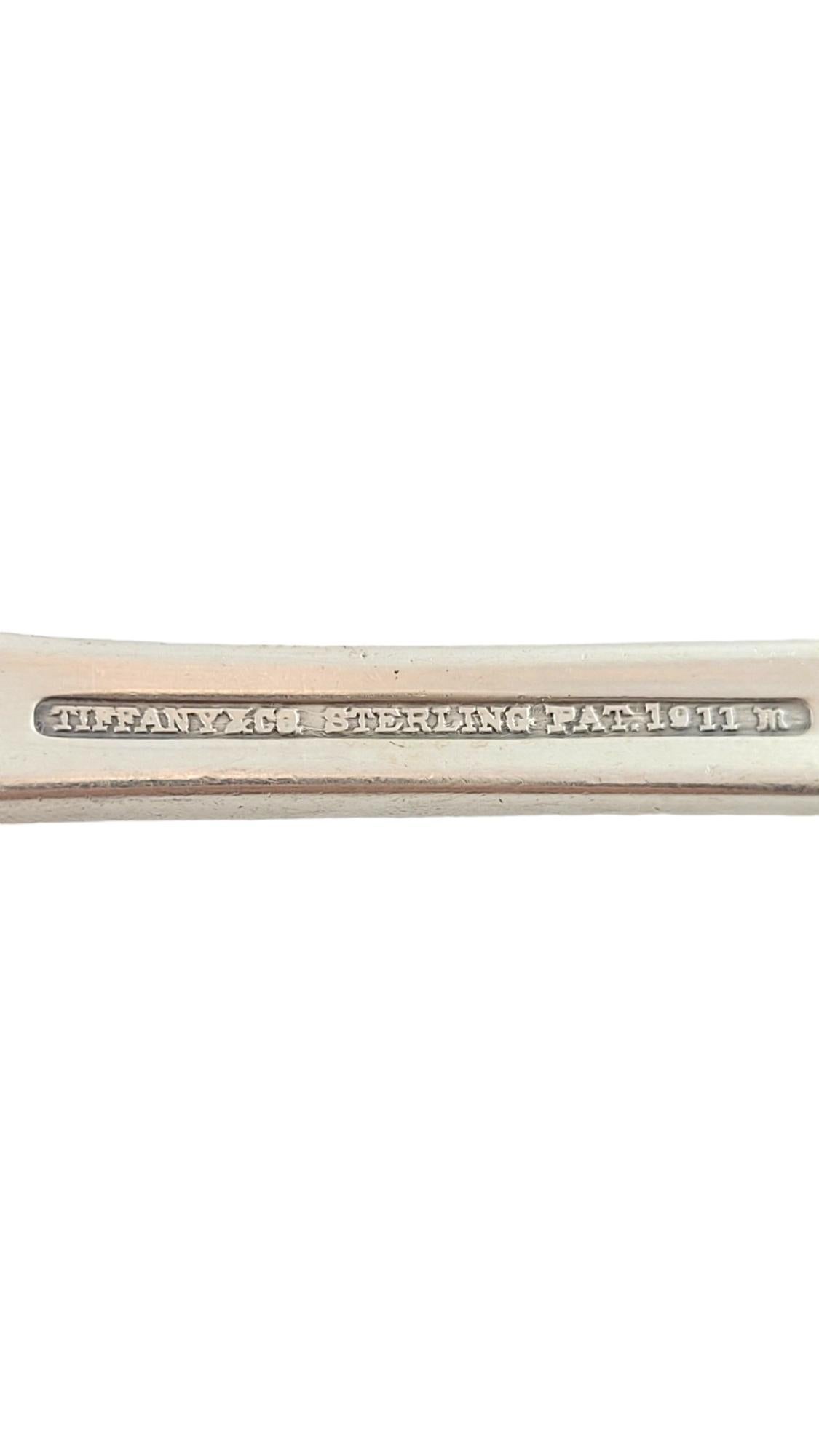 Tiffany & Co. Forchetta da portata in argento massiccio fiammingo per asparagi #18042 in vendita 5