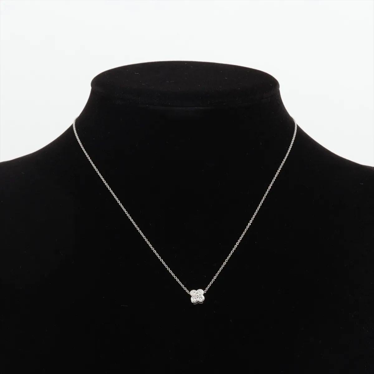 Tiffany & Co. Flower Bezel Diamond Necklace Platinum For Sale 2