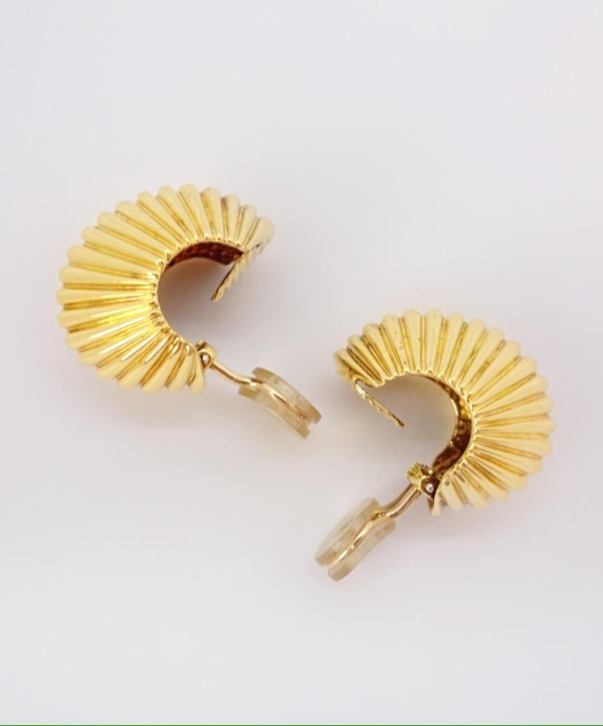 Women's or Men's Tiffany & Co. Fluted Gold Retro Ear Clips, circa 1950 For Sale