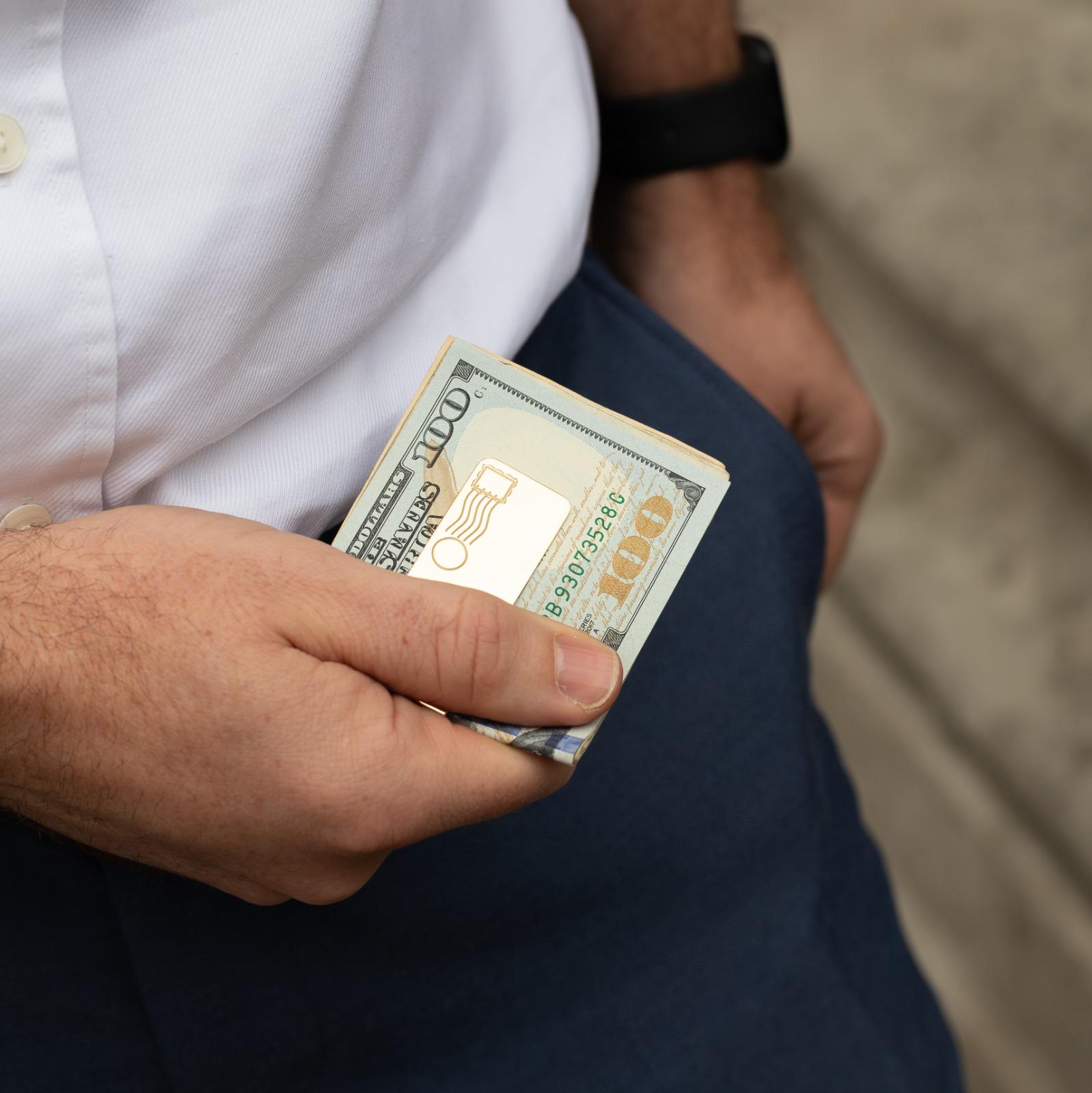 Pinza para billetes de oro amarillo Tiffany & Co para Dover St Market Fuera de servicio en Bueno estado para la venta en London, GB