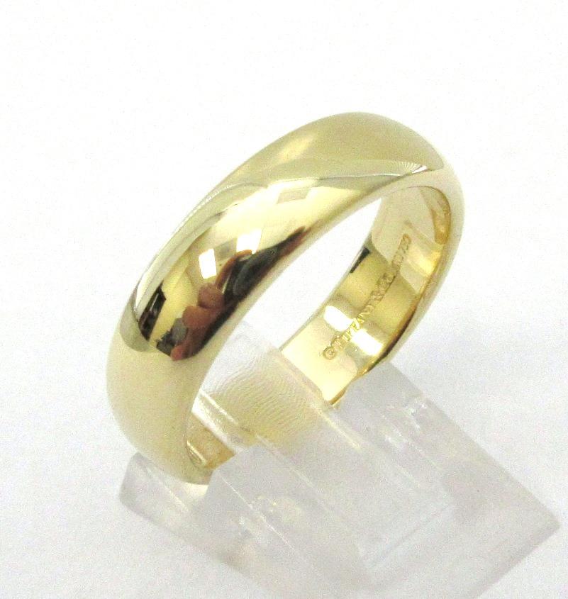 Women's or Men's TIFFANY & Co. Forever 18K Gold 6mm Lucida Wedding Band Ring 9.5 For Sale