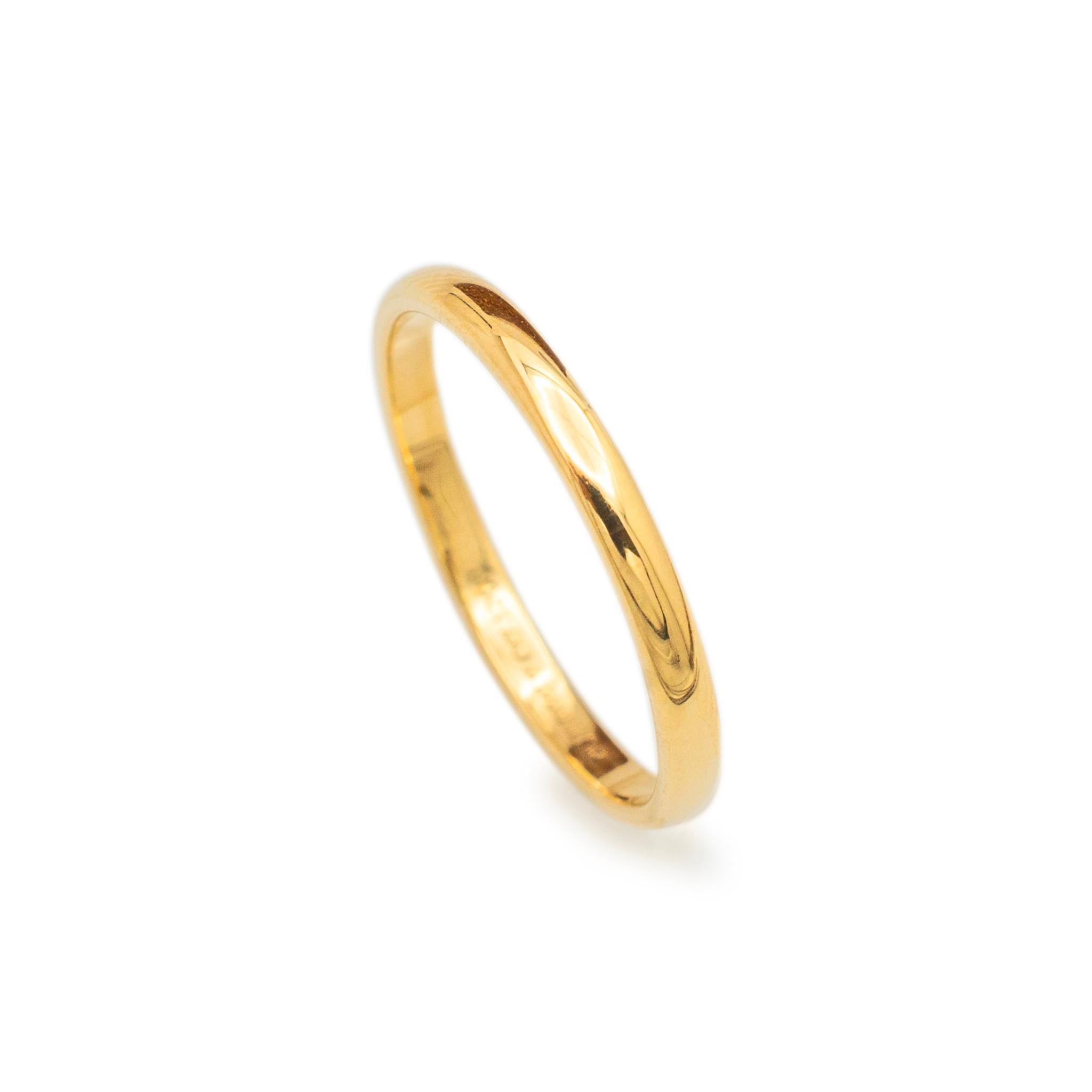 Tiffany & Co. Forever 18K Yellow Gold Wedding Band Ring In Excellent Condition For Sale In Houston, TX