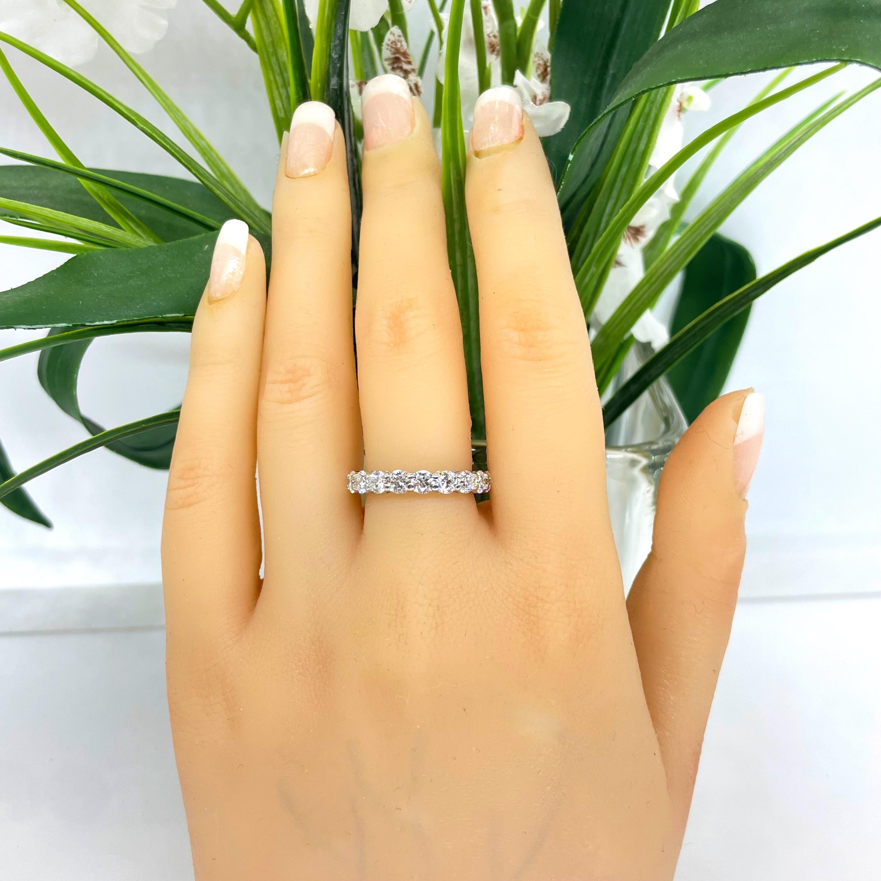 Tiffany & Co FOREVER Full Circle Round Diamond 3.02 tcw Band Ring Platinum In Excellent Condition For Sale In San Diego, CA