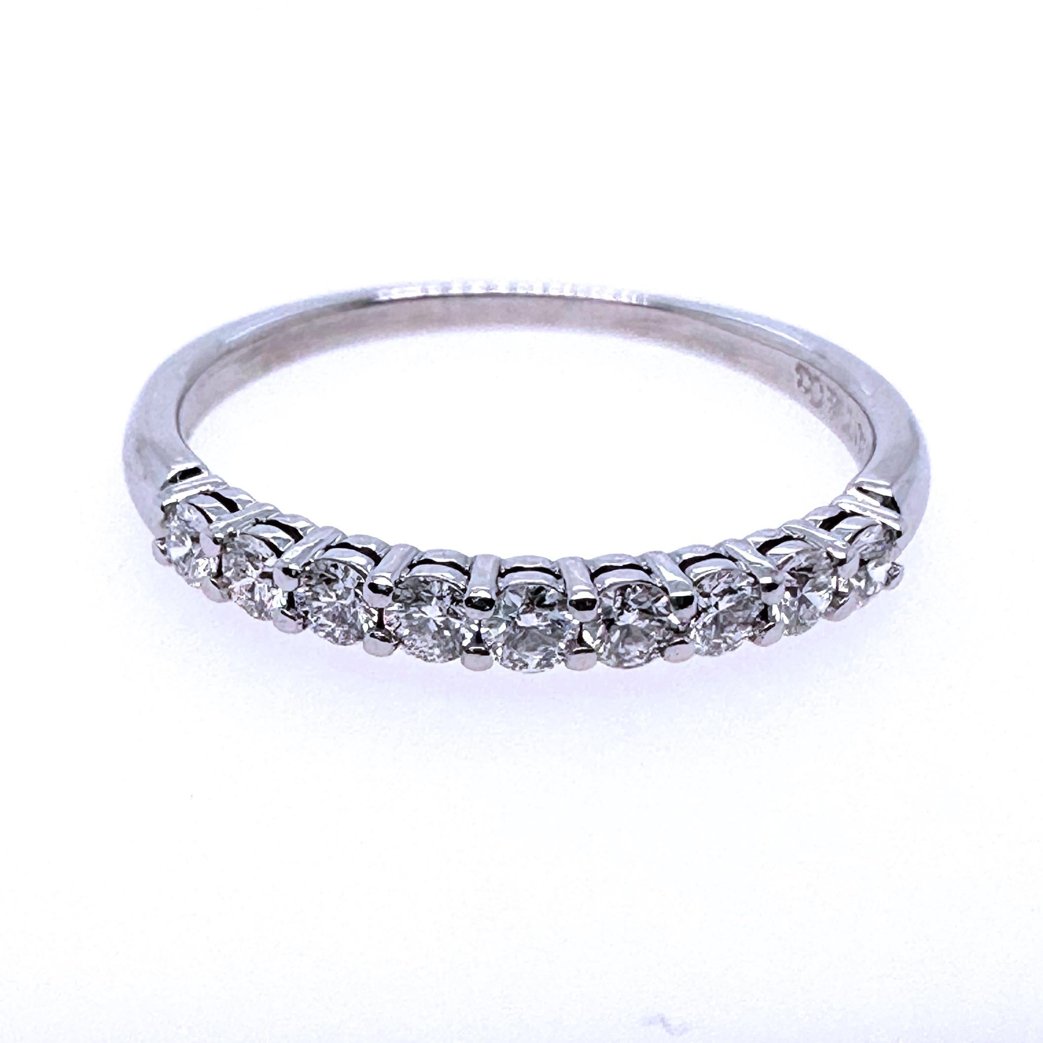 Tiffany & Co. Bracelet en platine avec demi-cercle de diamants 2,2 mm en vente 7