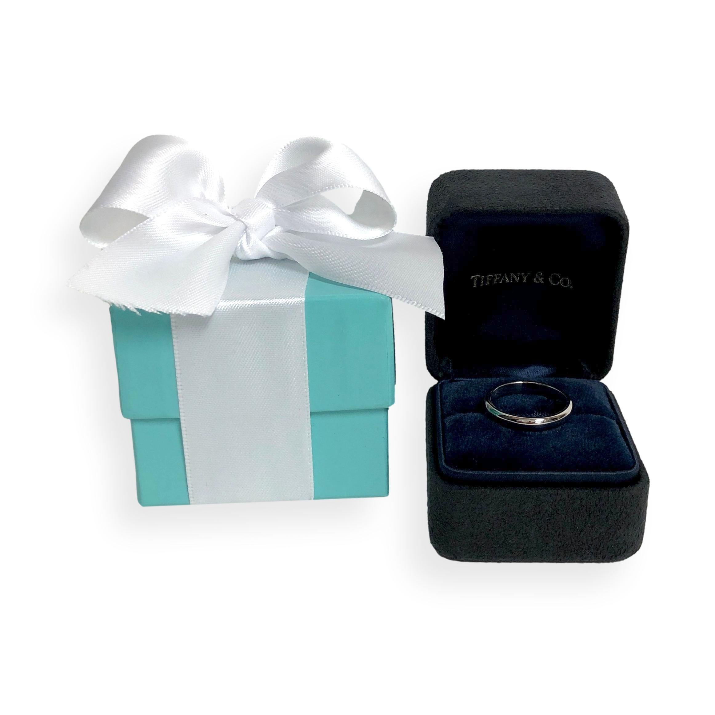 Tiffany & Co. Forever, bague d'alliance ajustée confortable en platine 3,0 mm, taille 5,5 Pour femmes en vente
