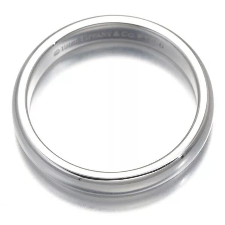 TIFFANY & Co. Forever Alianza de Platino 3mm Lucida 4.5 en venta 1