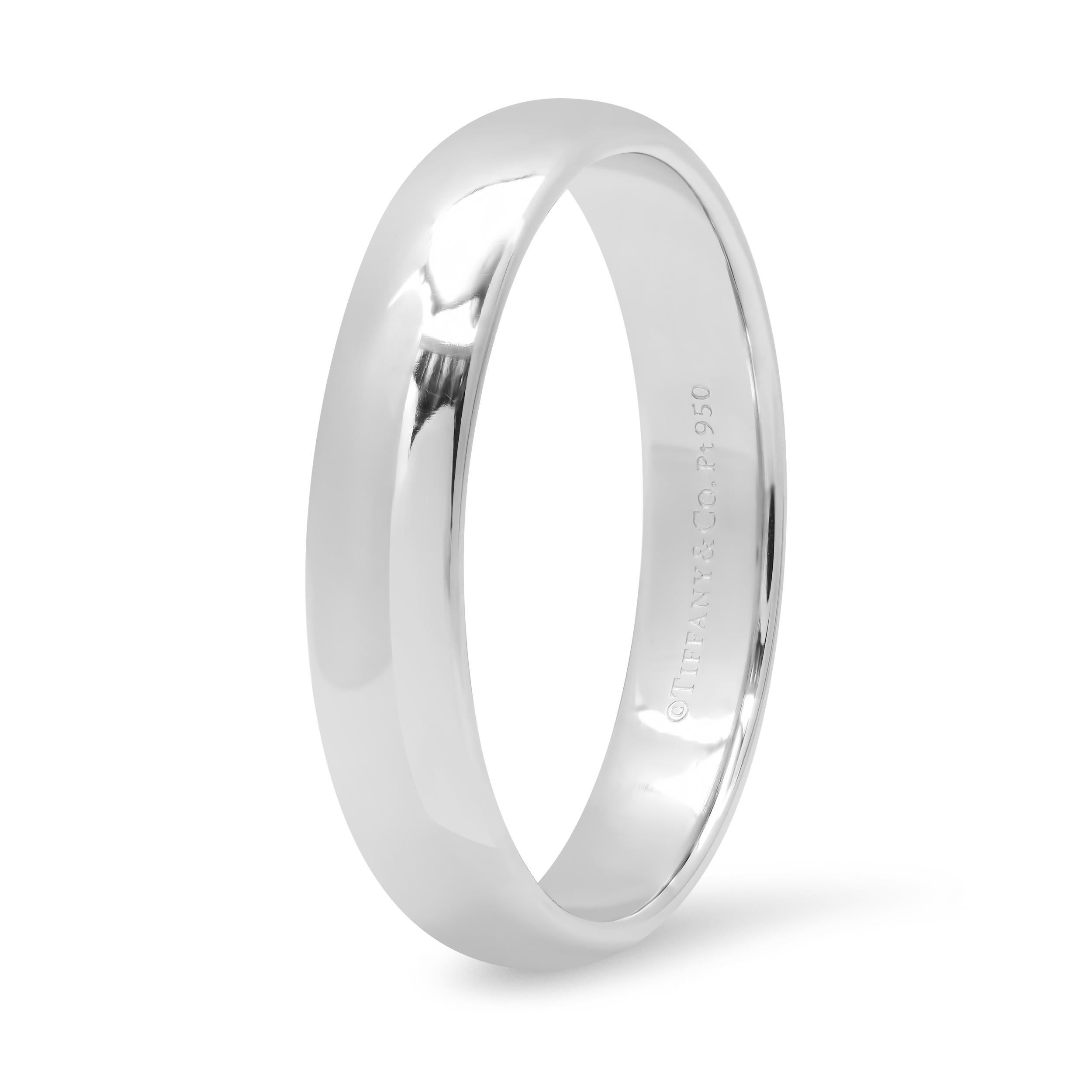 TIFFANY & Co. Forever Platinum 4.5mm Lucida Wedding Band Ring 11.5 Men's

Metal: Platinum
Size: 11.5
Band Width: 4.5mm
Weight: 9.10 grams
Hallmark: ©TIFFANY & CO. Pt950
Condition: Excellent condition, like new
Tiffany price: $2,500

Authenticity