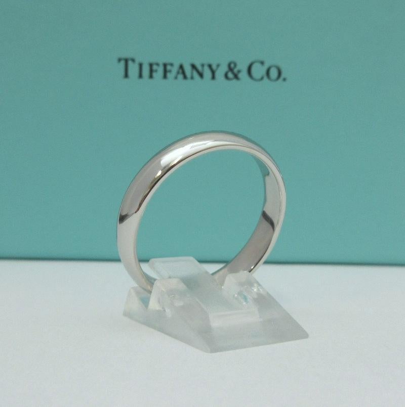Women's or Men's TIFFANY & Co. Forever Platinum 4.5mm Lucida Wedding Band Ring 11.5 For Sale