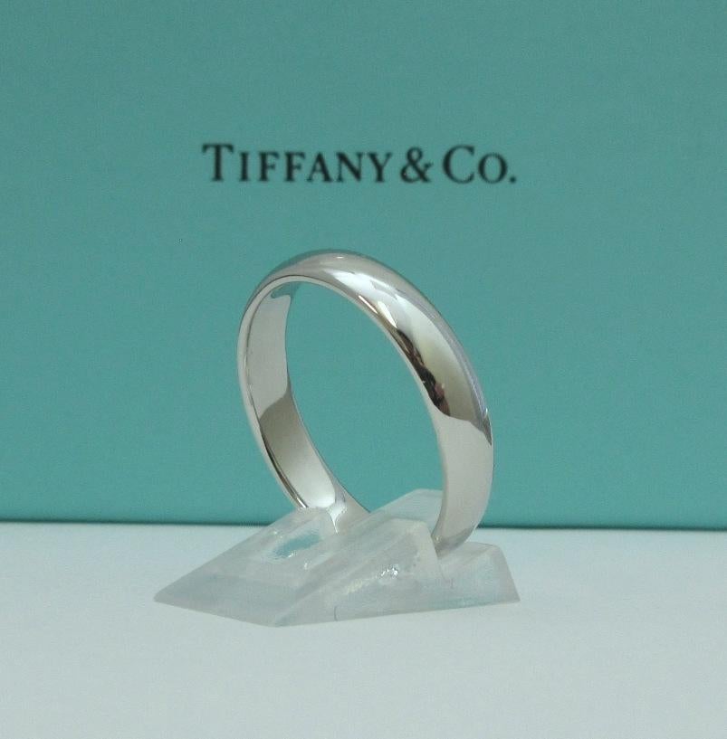 TIFFANY & Co. Forever Platinum 4.5mm Lucida Wedding Band Ring 11.5 For Sale 1