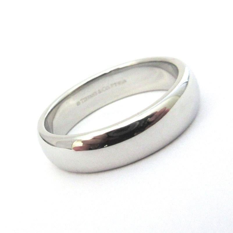 TIFFANY & Co. Forever Platinum 6mm Lucida Wedding Band Ring 10.5

Metal: Platinum
Size: 10.5
Band Width: 6mm
Weight: 12.40 grams
Hallmark: ©TIFFANY&CO. PT950
Condition: Excellent condition, like new, comes with Tiffany box
Tiffany Retail Price: