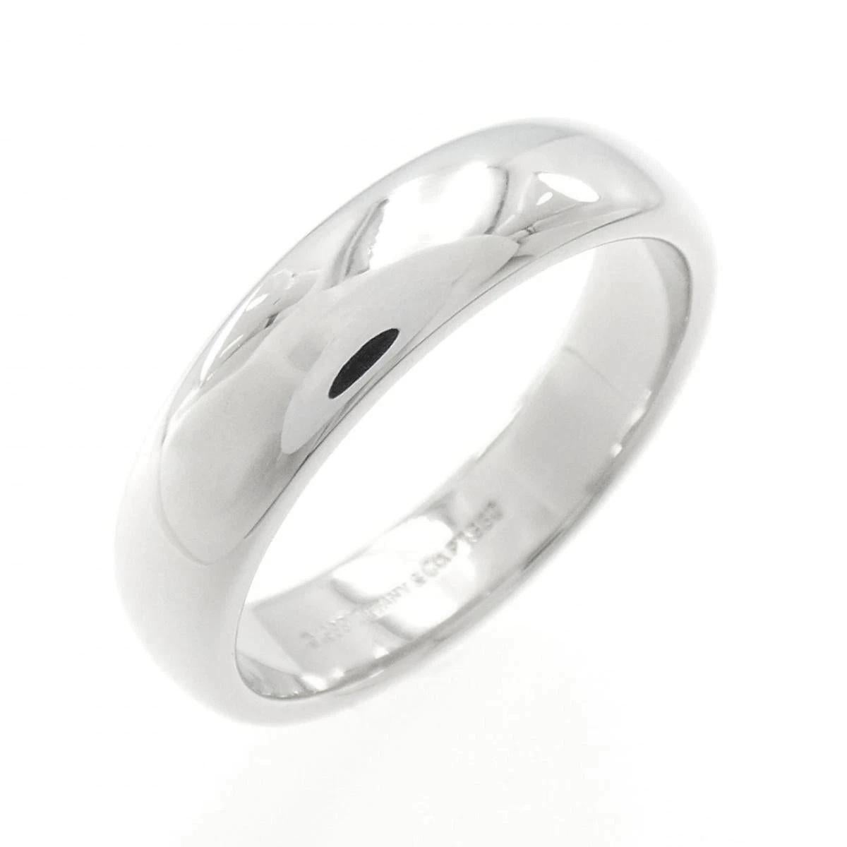 TIFFANY & Co. Für immer Platin 6mm Lucida Ehering Ring 12 für Männer

Metall: Platin
Größe: 12
Breite des Bandes: 6mm
Punze: ©1999 TIFFANY&Co. PT950
Zustand: Ausgezeichneter Zustand, wie neu 
Tiffany-Preis: $3,050

Garantierte Echtheit