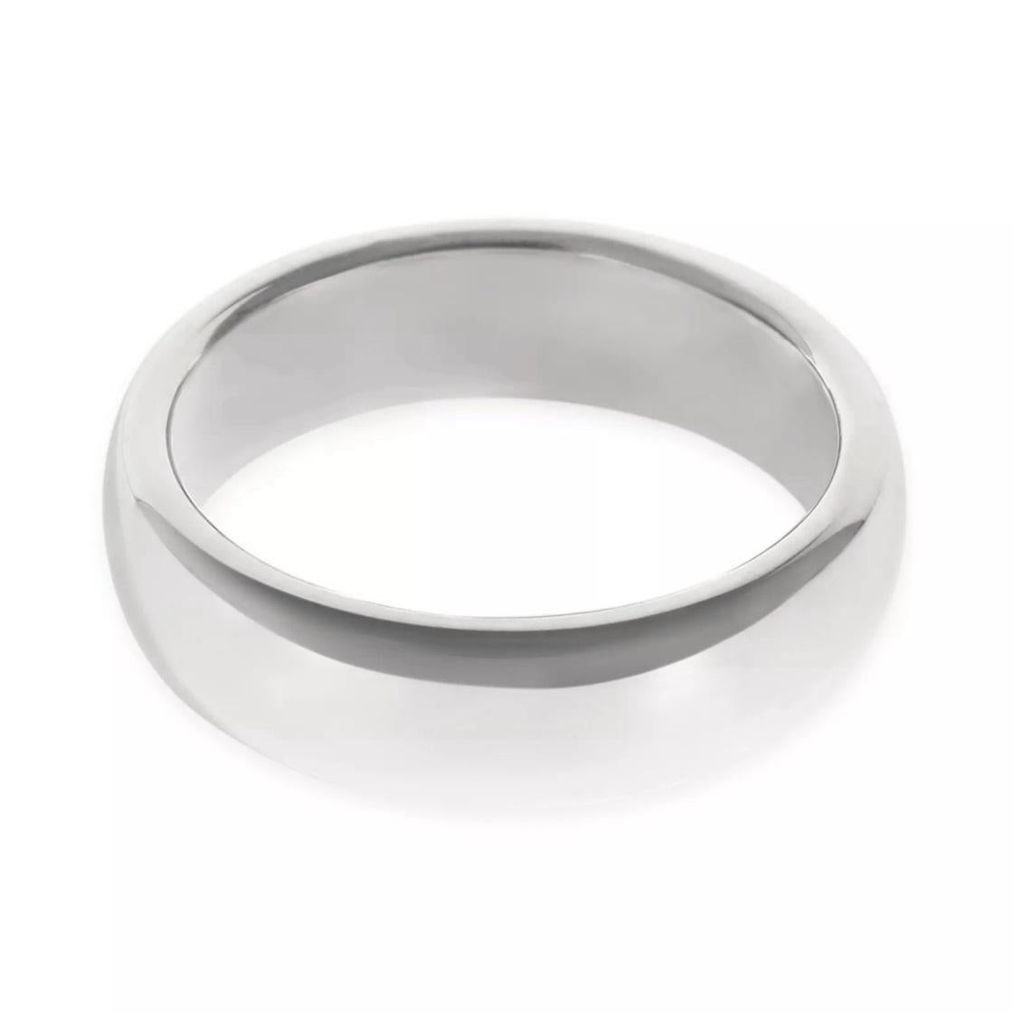 TIFFANY & Co. Forever Alianza de Platino 6mm Lucida 8.5 en Excelente estado para la venta en Los Angeles, CA