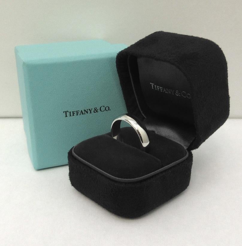 TIFFANY & Co. Forever Platinum 6mm Lucida Wedding Band Ring 9.5 For Sale 1
