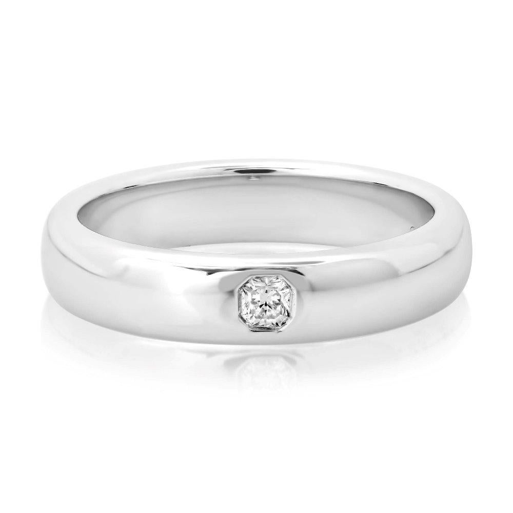 TIFFANY & Co. Forever Platinum Lucida Diamond 4mm Wedding Band Ring 5 In New Condition For Sale In Los Angeles, CA