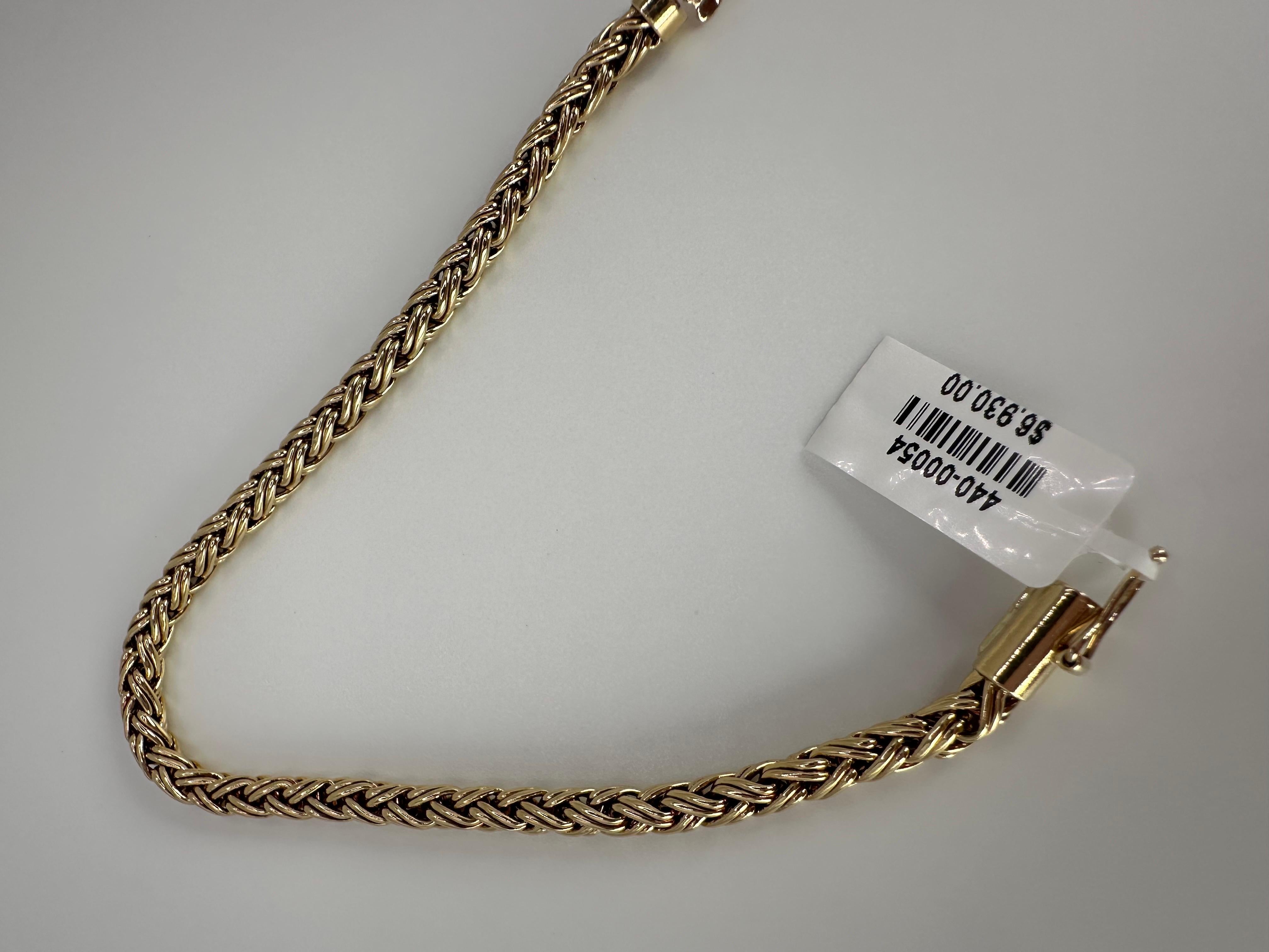 Unglaubliche Fuchsschwanz-Stil Armband von Tiffany & Co. sehr selten zu finden, 7 Zoll lange Armband in sehr gutem Zustand!

GOLD: 148KT Gold
4 mm Durchmesser
Gramm:12.60


WAS SIE BEI STAMPAR JEWELERS BEKOMMEN:
Stampar Jewelers, im Herzen von