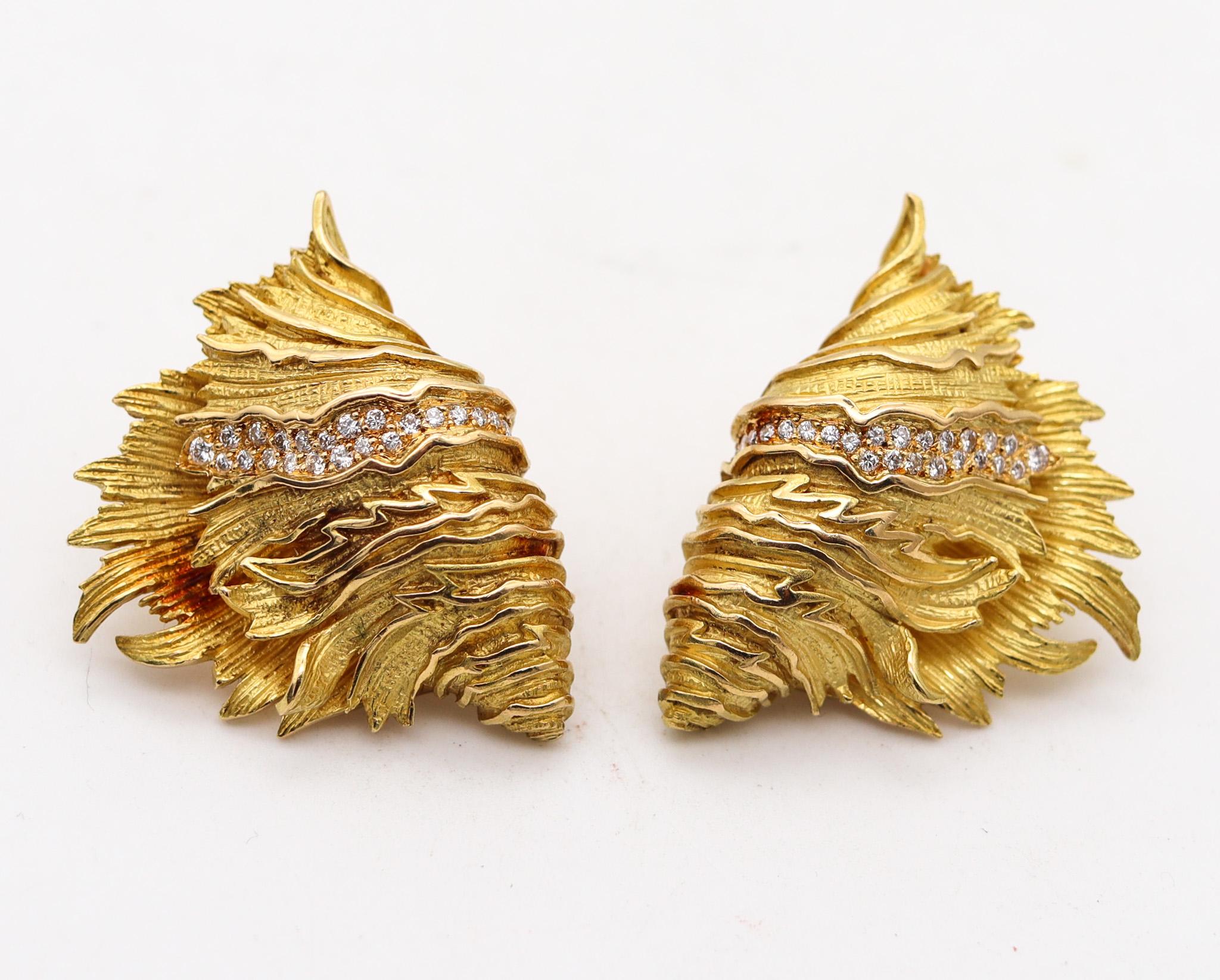 Clip-on earrings designed by Paloma Picasso for Tiffany & Co.

Very rare and fantastic collector's pieces, created in Paris France by Paloma Picasso for the Tiffany Studios, back in the 1980. These pair of earrings has been crafted in the shape of