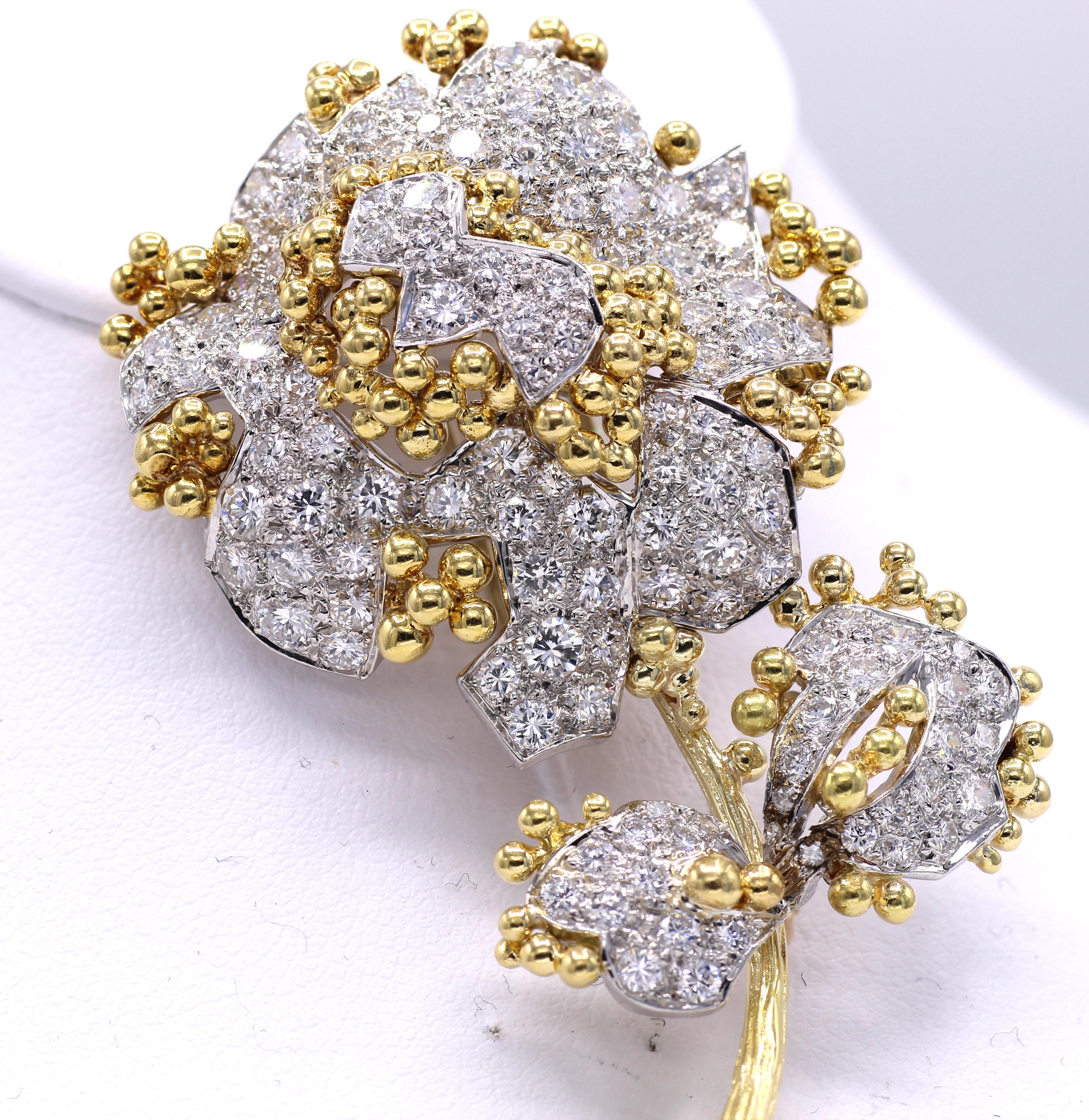Round Cut Tiffany & Co France Diamond 18 Karat Gold Flower Brooch For Sale