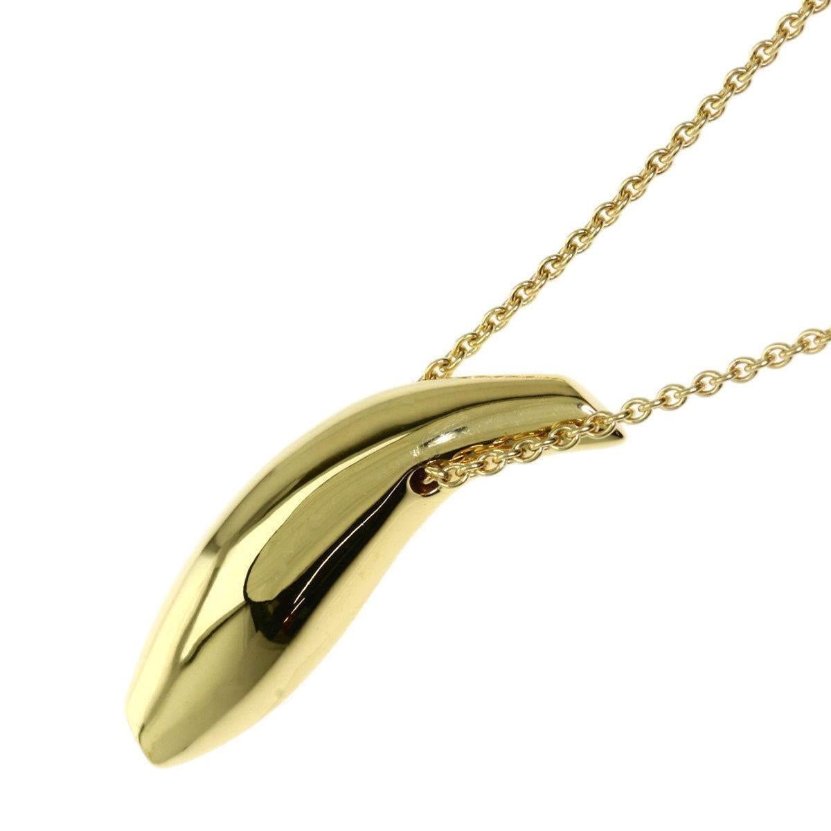 TIFFANY & Co. Frank Gehry 18K Gold Fish Pendant Necklace In Excellent Condition For Sale In Los Angeles, CA
