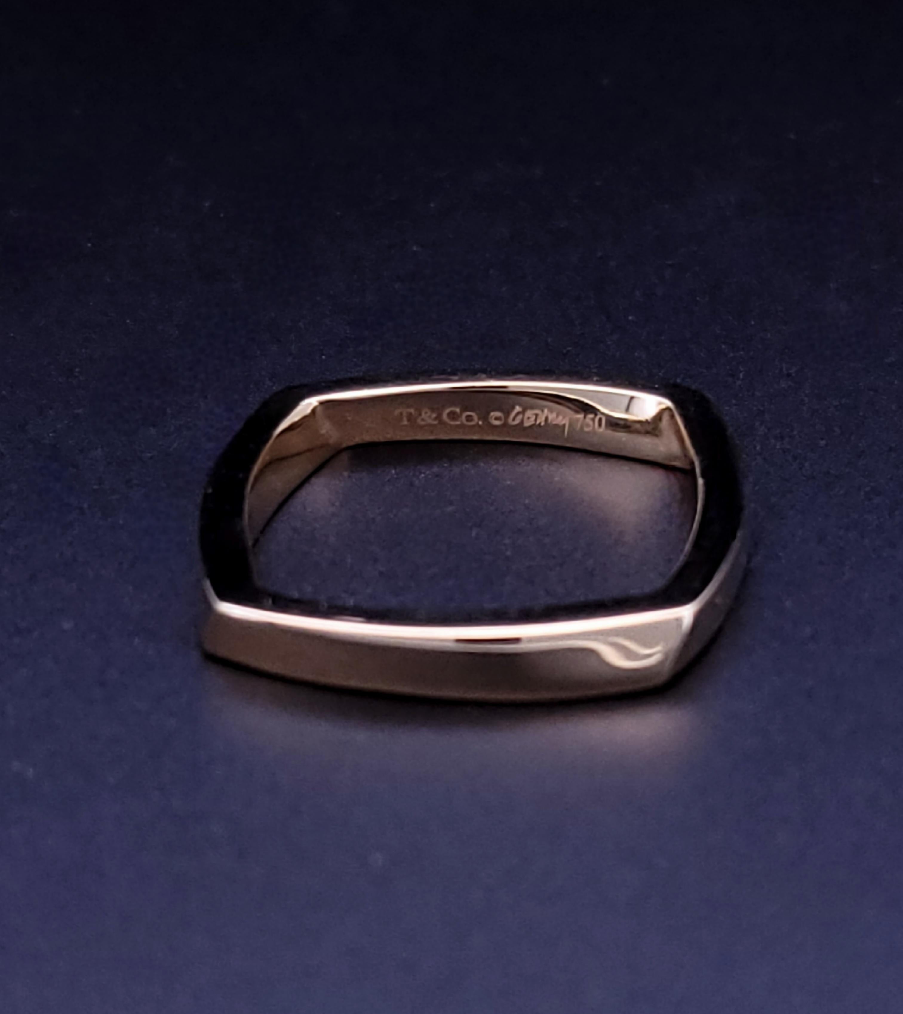 Tiffany & Co  Frank Gehry, bague carrée en or jaune 18 carats, taille 8,75 Bon état - En vente à New York, NY