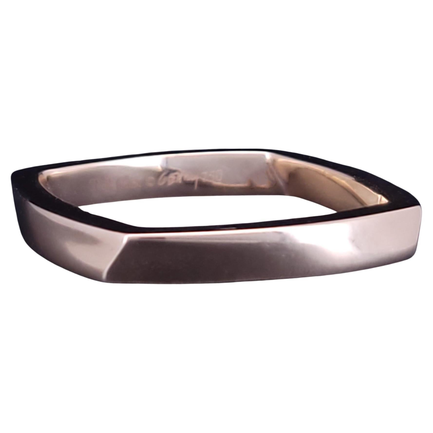 Tiffany 
Co.  Anillo cuadrado Torque de oro amarillo de 18 quilates Frank Gehry Tamaño 8,75