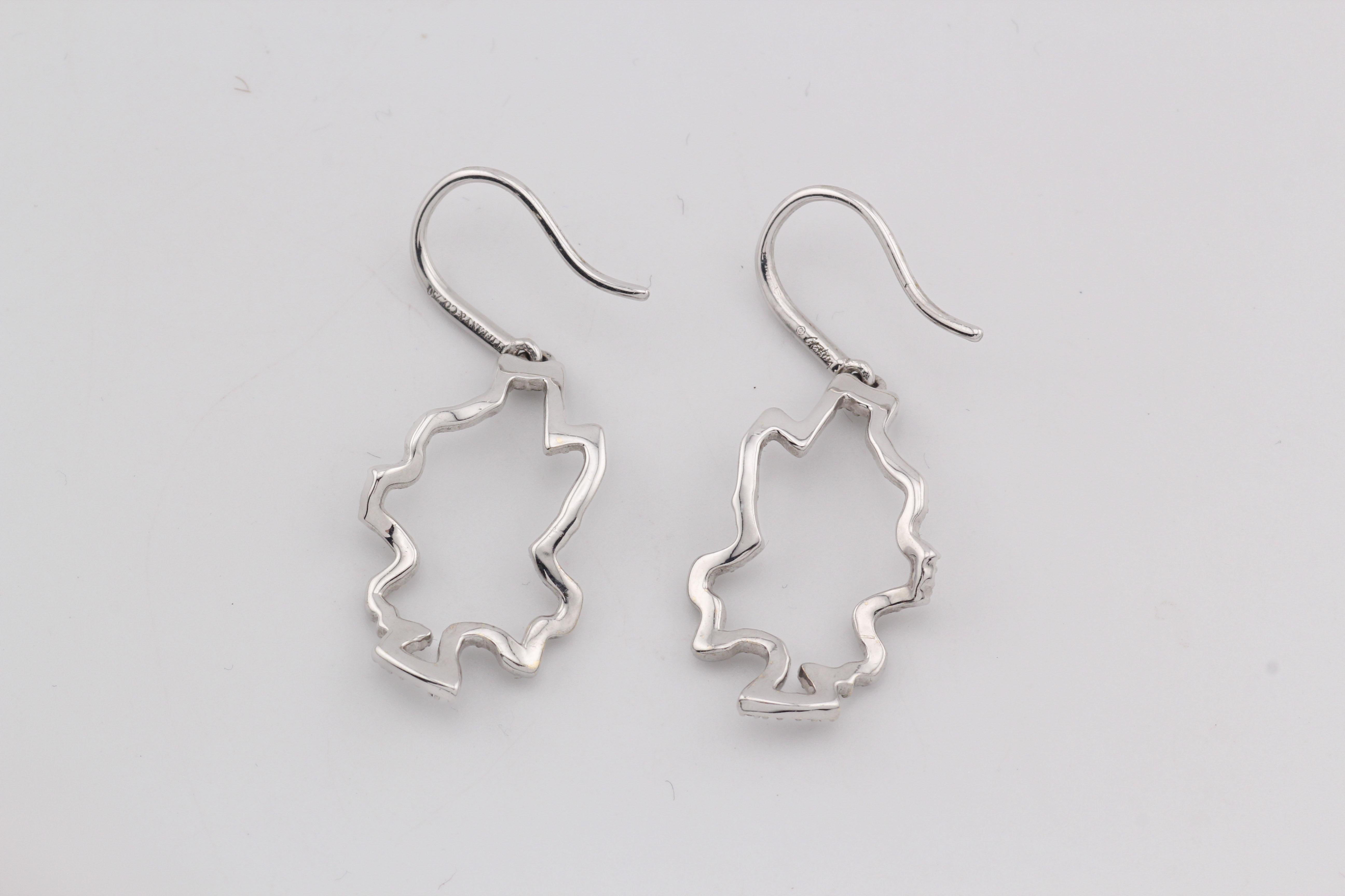 Tiffany & Co. Boucles d'oreilles feuilles en or blanc 18K avec diamants de Frank Gehry en vente 1