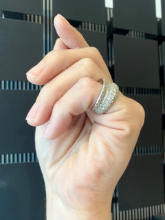 Tiffany & Co. Frank Gehry Fish Wavy Ring in 18Kt Gold with 3.38 Cts VVS Diamonds