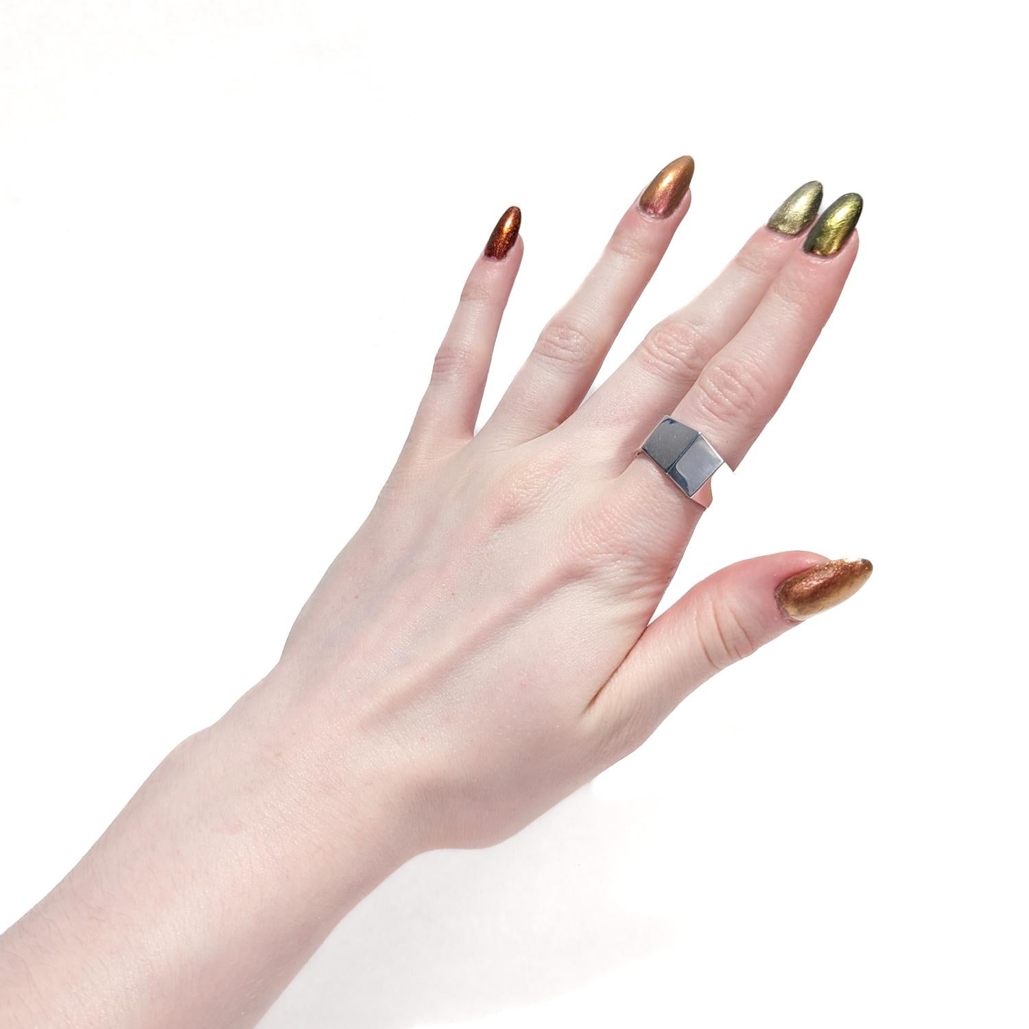 Tiffany & Co. Frank Gehry gefalteter Sterlingsilber-Ring im Zustand „Gut“ in Philadelphia, PA