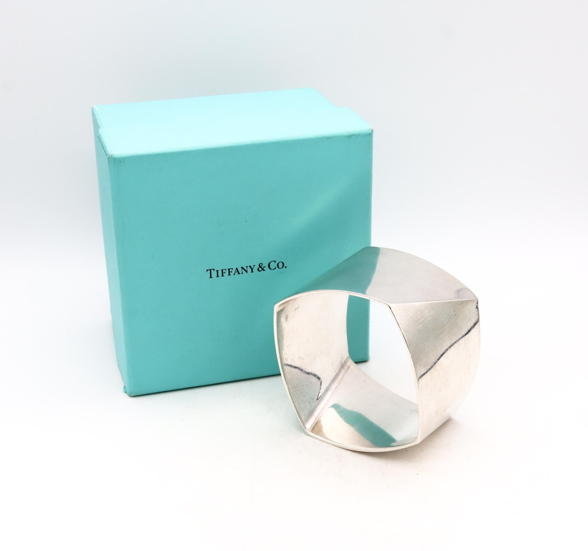 Tiffany & Co. Frank Gehry Massive Torque Bangle Bracelet in .925 Sterling Silver In Excellent Condition In Miami, FL