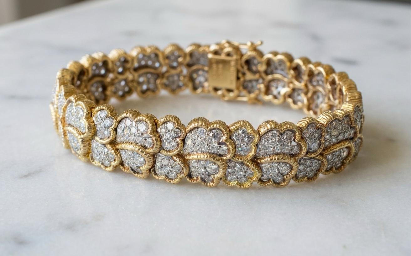 Taglio rotondo Tiffany & Co. French 12 Carat Diamond Bracelet in Platinum and 18K Gold in vendita