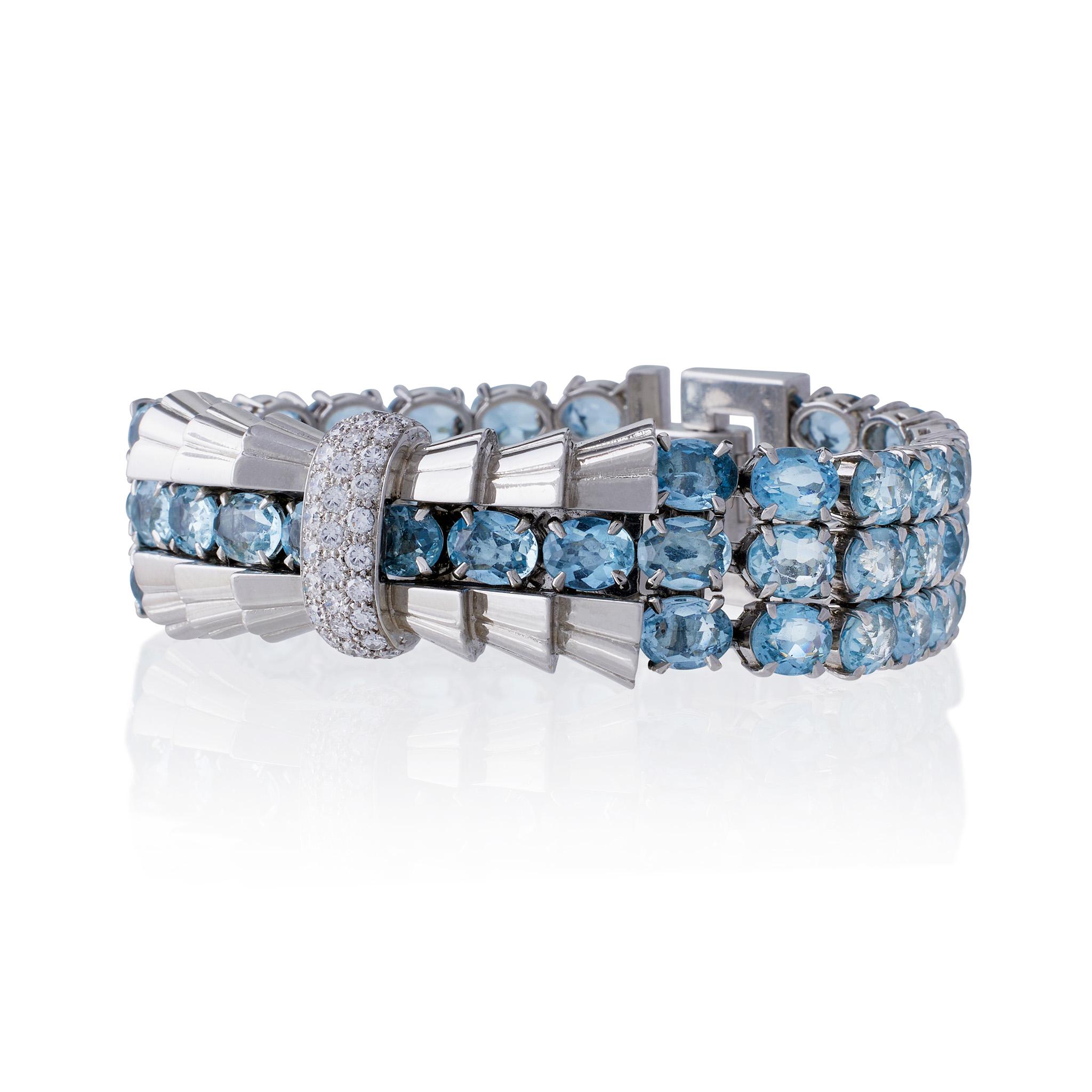 Taille ovale Tiffany & Co. Bracelet français en aigue-marine et diamants en vente