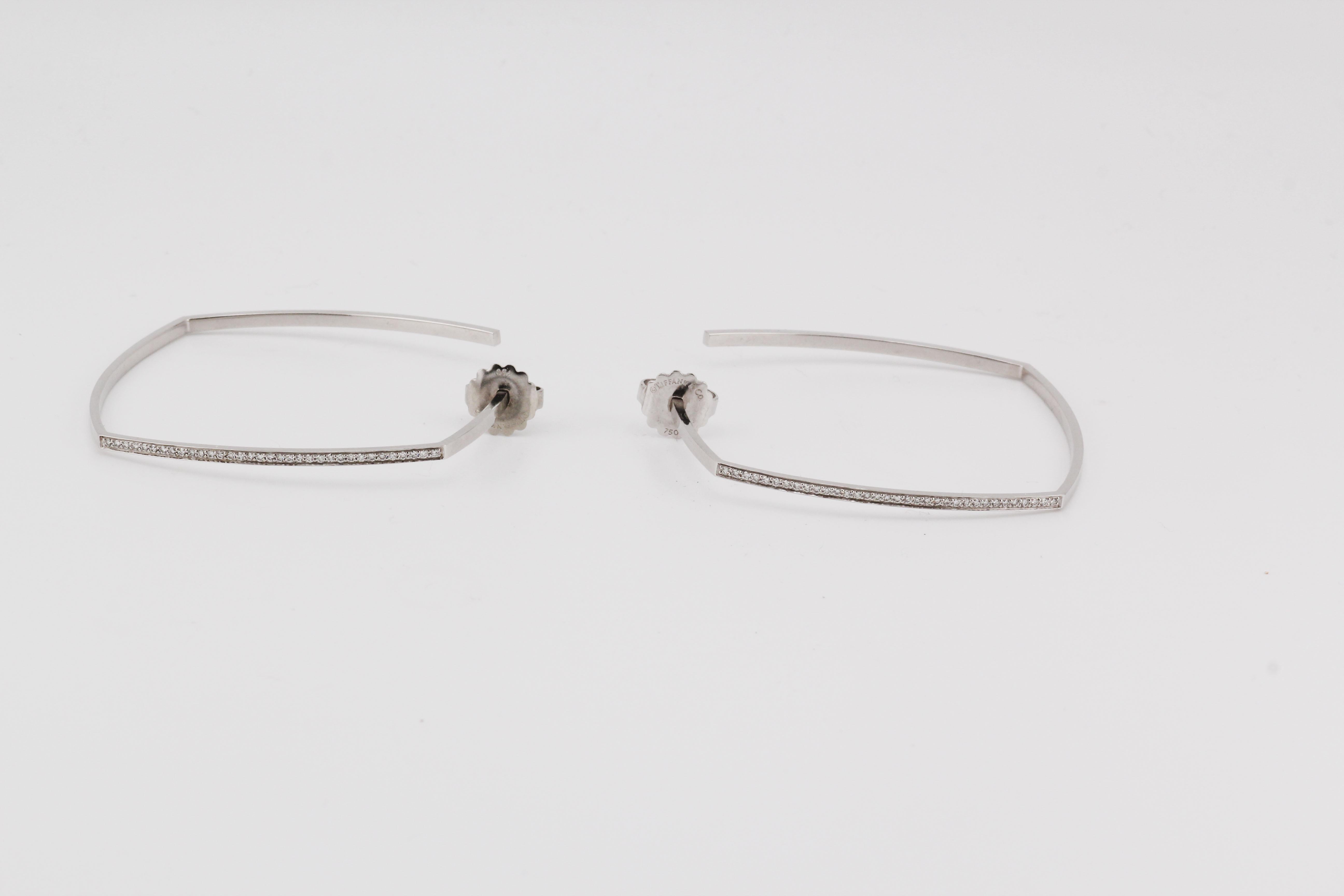 Brilliant Cut Tiffany & Co Gehry Torque Large Diamond 18k White Gold Hoop Earrings For Sale