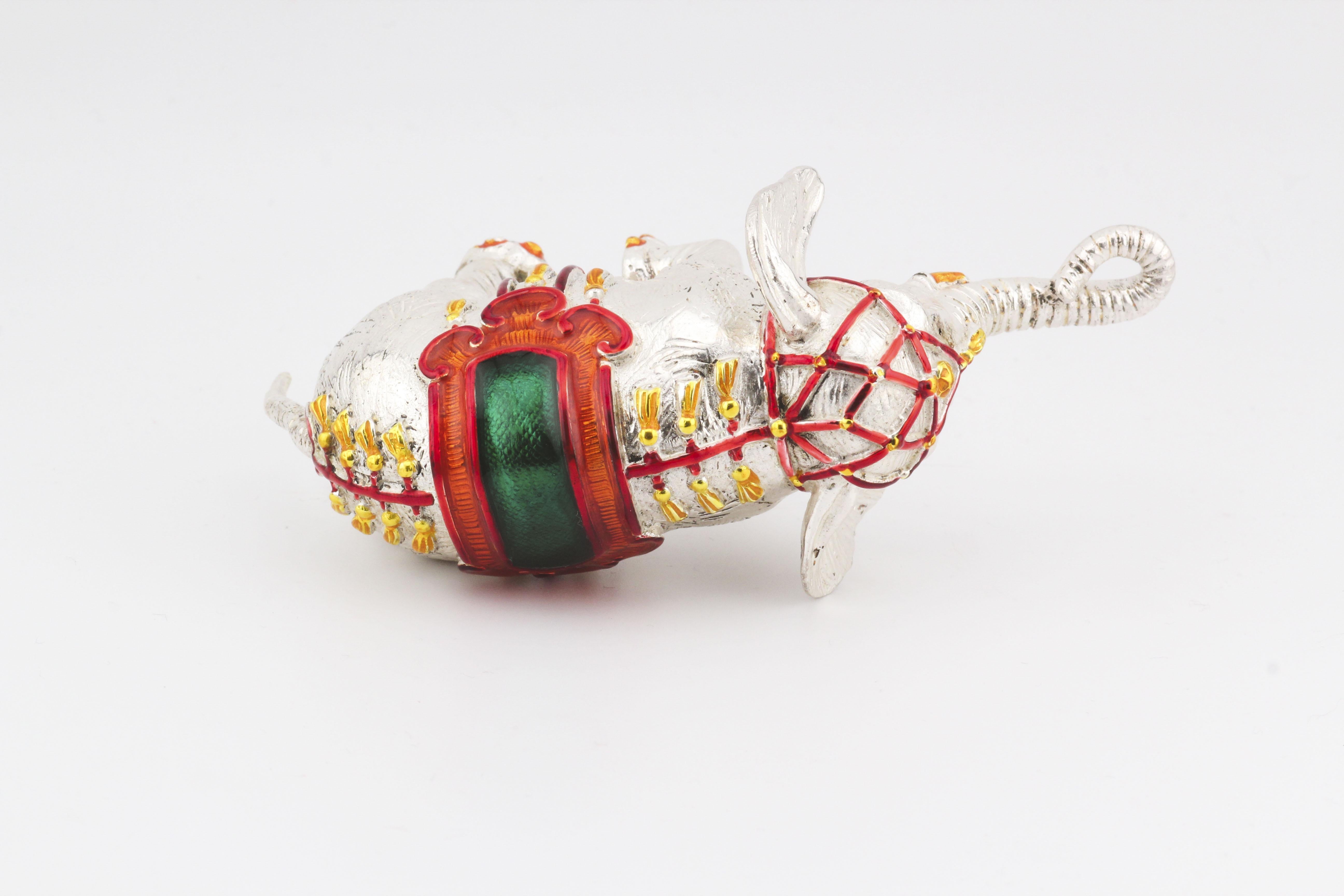 Tiffany & Co. A.A. Moore in argento smaltato Elefante del Circo in vendita 1