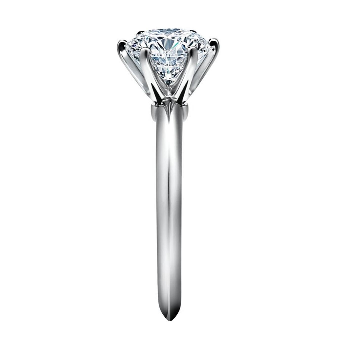 Modernist Tiffany & Co GIA 1.53 Carat Natural Cut Round Diamond Platinum Engagement Ring For Sale