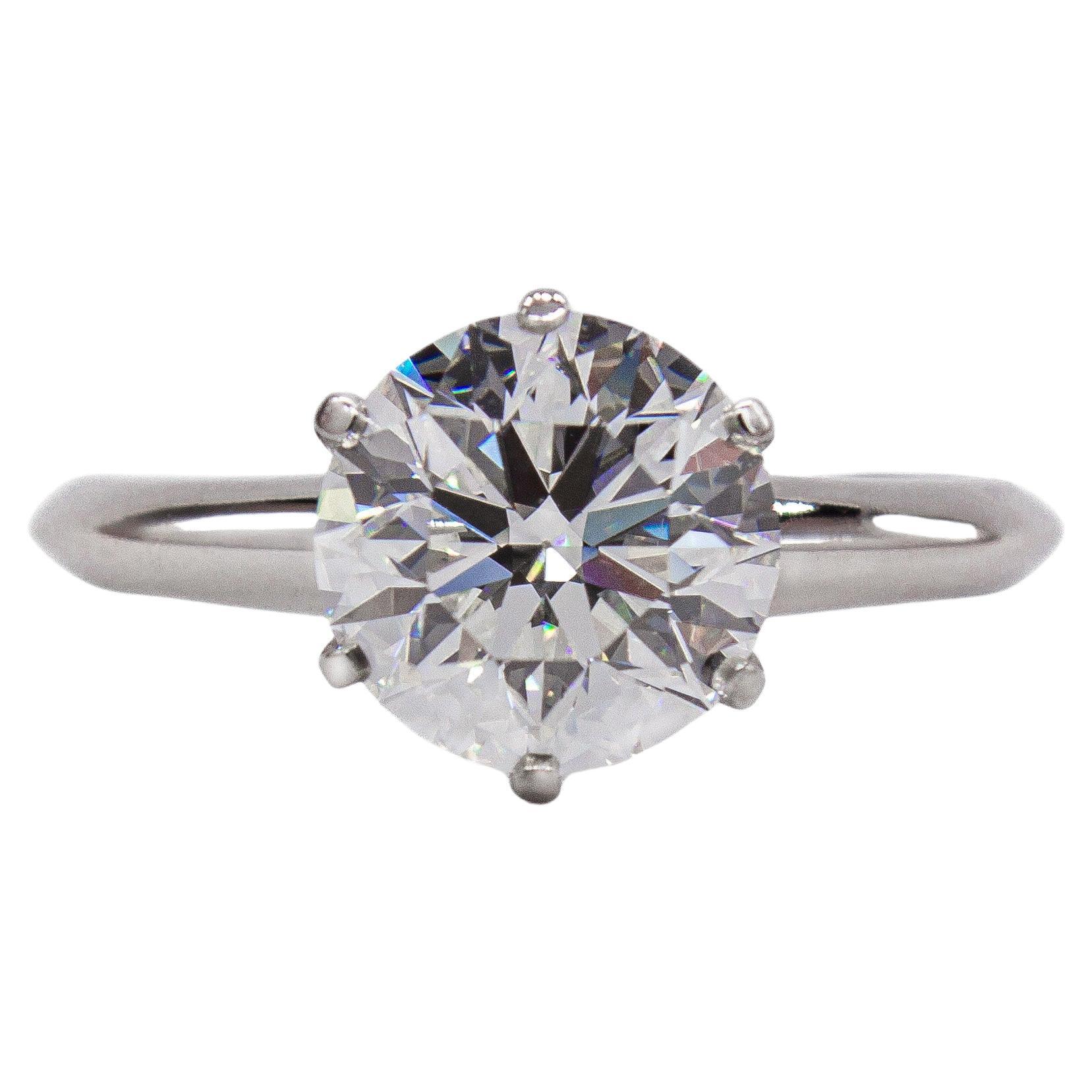 Tiffany & Co. GIA 2,00 Carati G VVS2 Anello Solitario con Diamante Taglio Brillante Rotondo in vendita