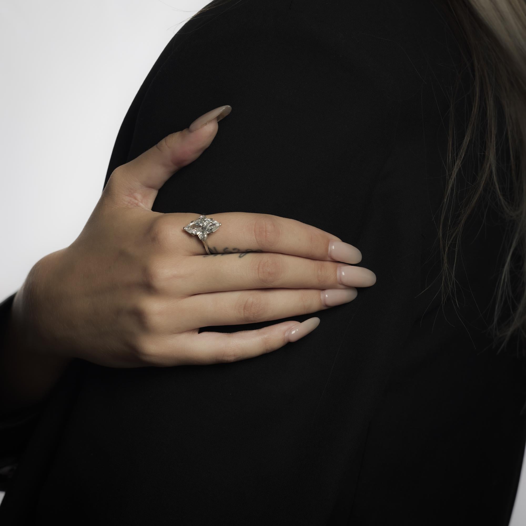 Art déco Tiffany & Co. GIA Bague de fiançailles en platine avec diamant taille marquise de 2.93 carat en vente