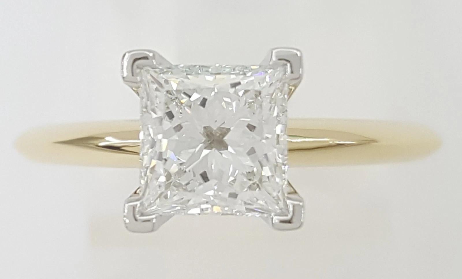 Tiffany & Co. GIA Certificado 1.08 Quilates Diamante Corte Princesa Solitario Compromiso Corte princesa en venta